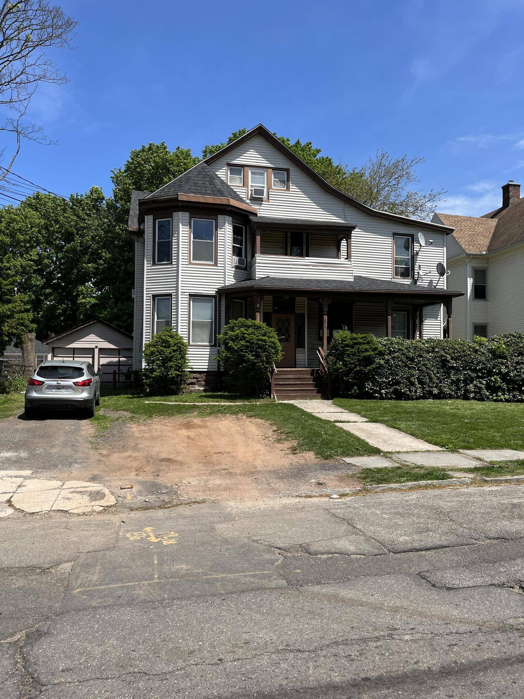Meriden, CT 06450,51 Griswold Street