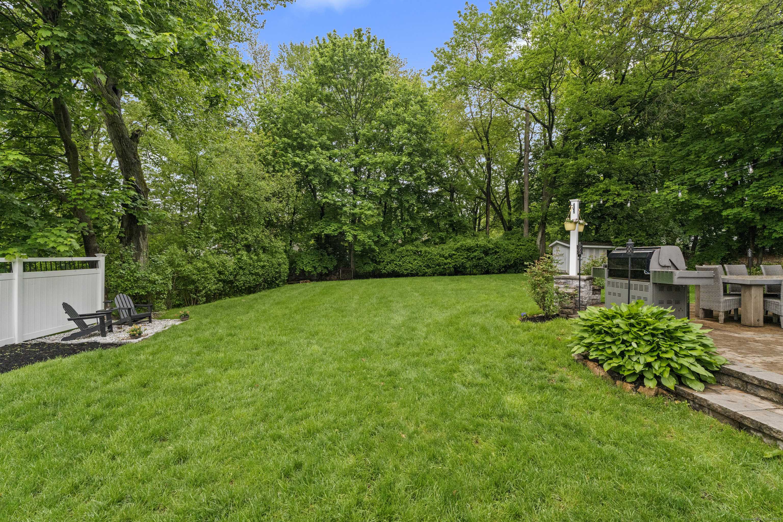 Trumbull, CT 06611,124 Killian Avenue