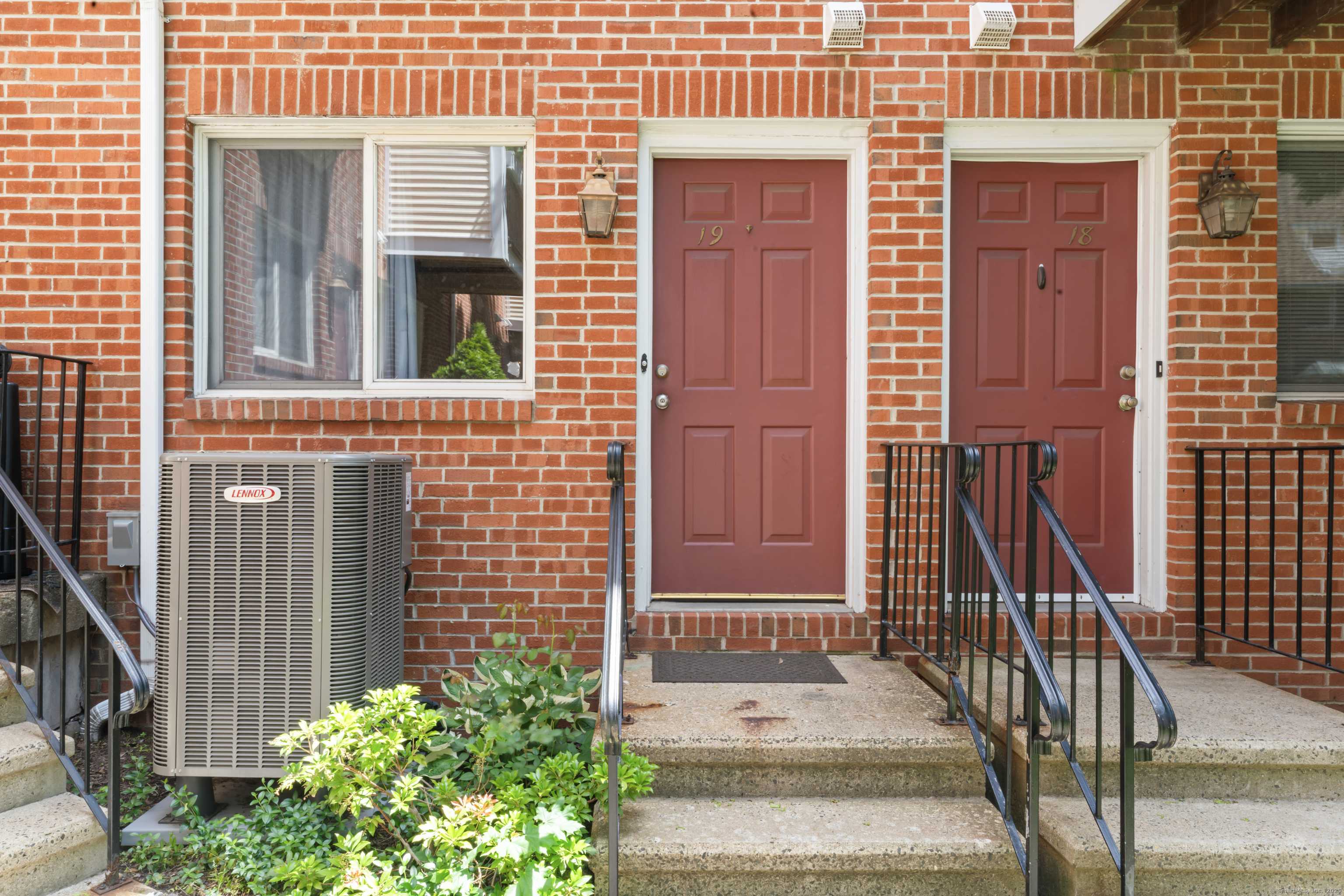 Stamford, CT 06901,101 Grove Street #APT 19