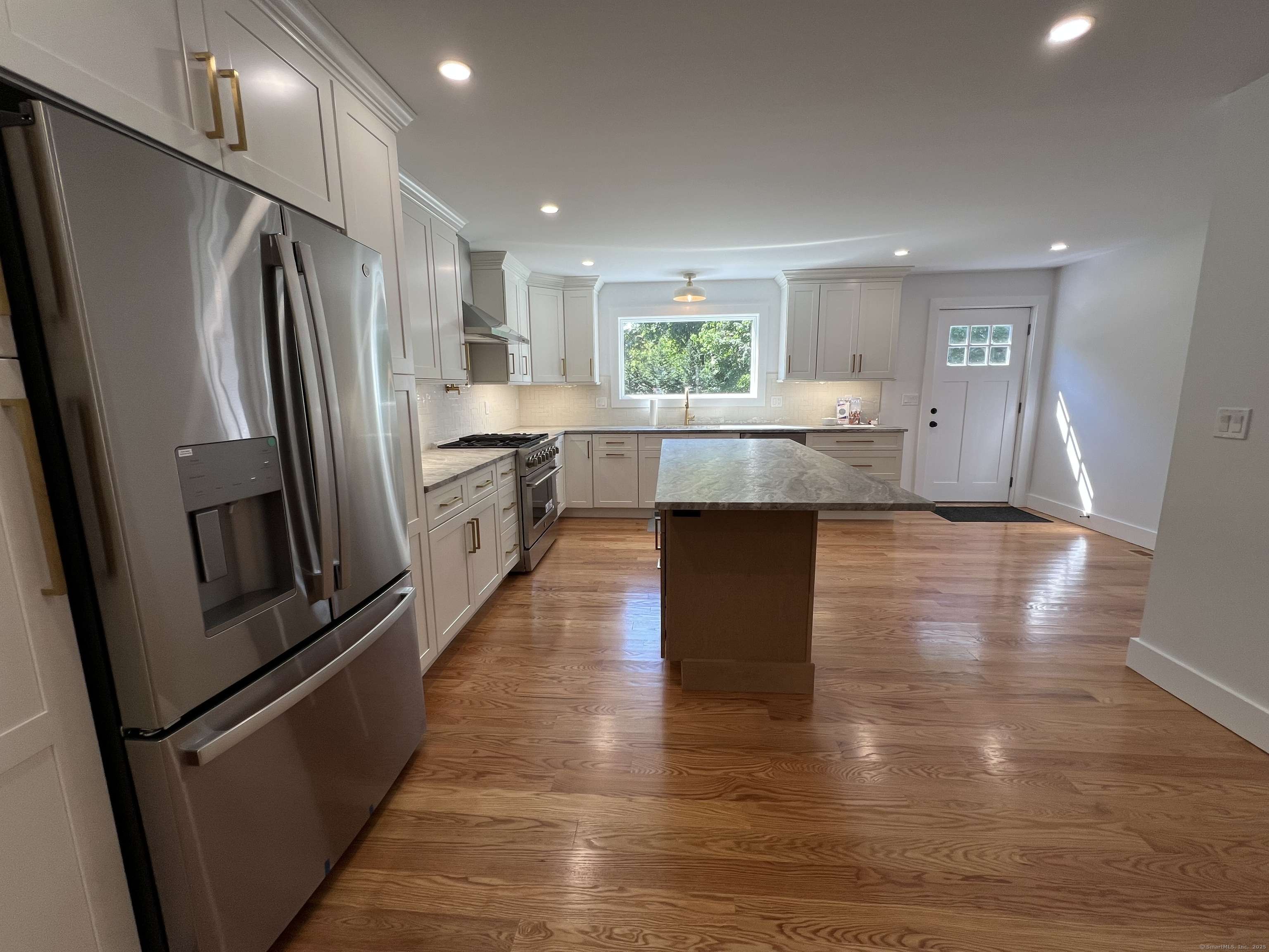 Milford, CT 06461,176 Burnt Plains Road