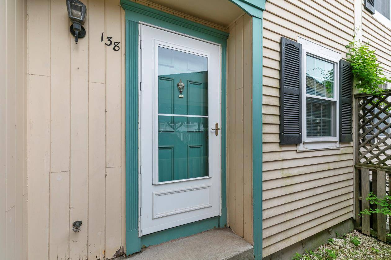Middletown, CT 06457,138 Rising Trail Drive #138