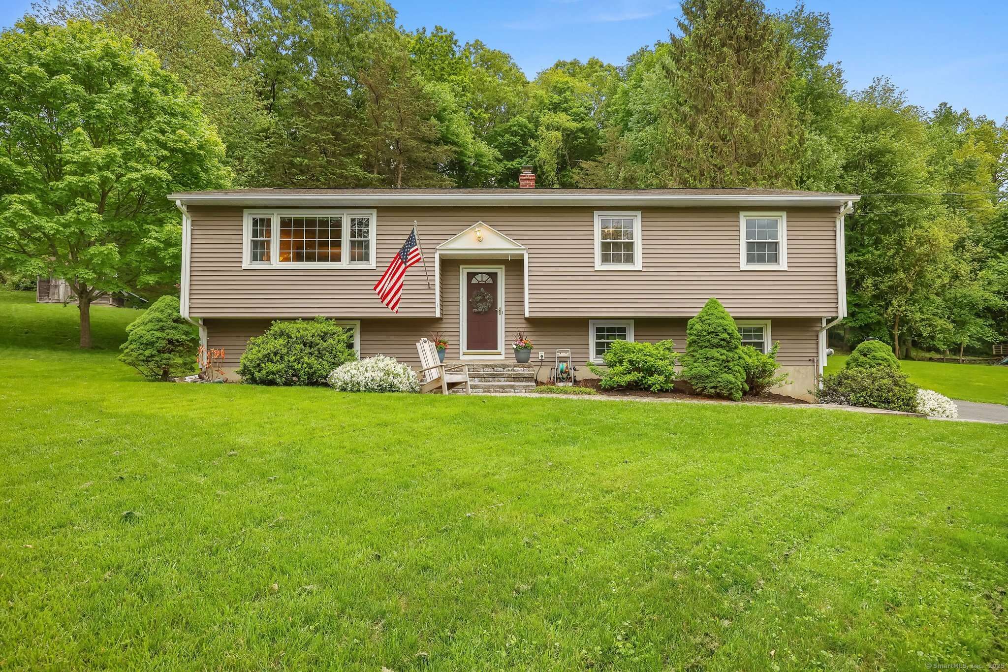 Bethel, CT 06801,8 Brookview Court