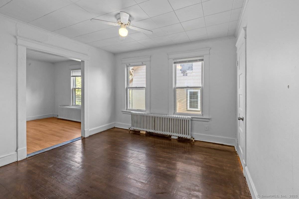 Waterbury, CT 06710,593 Cooke Street