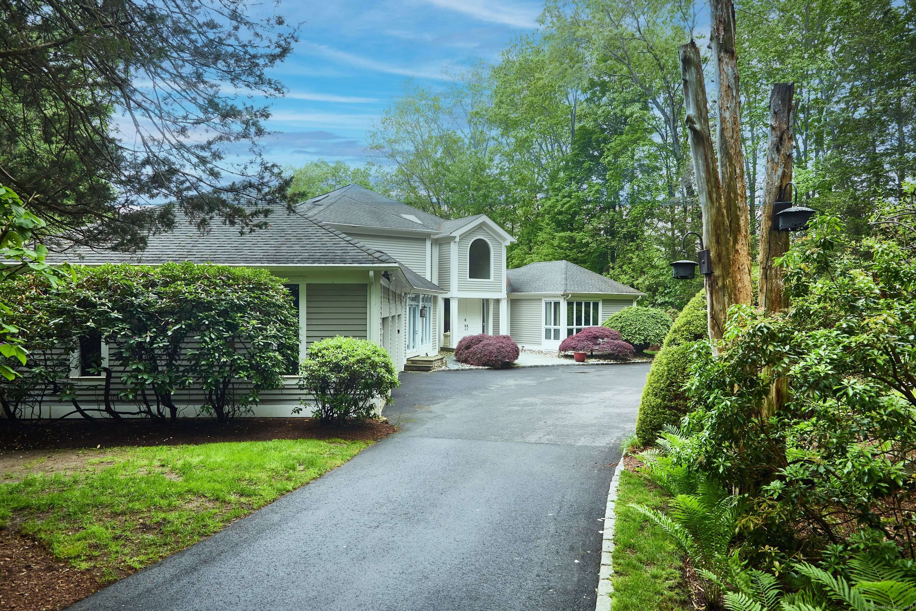 Weston, CT 06883,15 Arrowhead Way