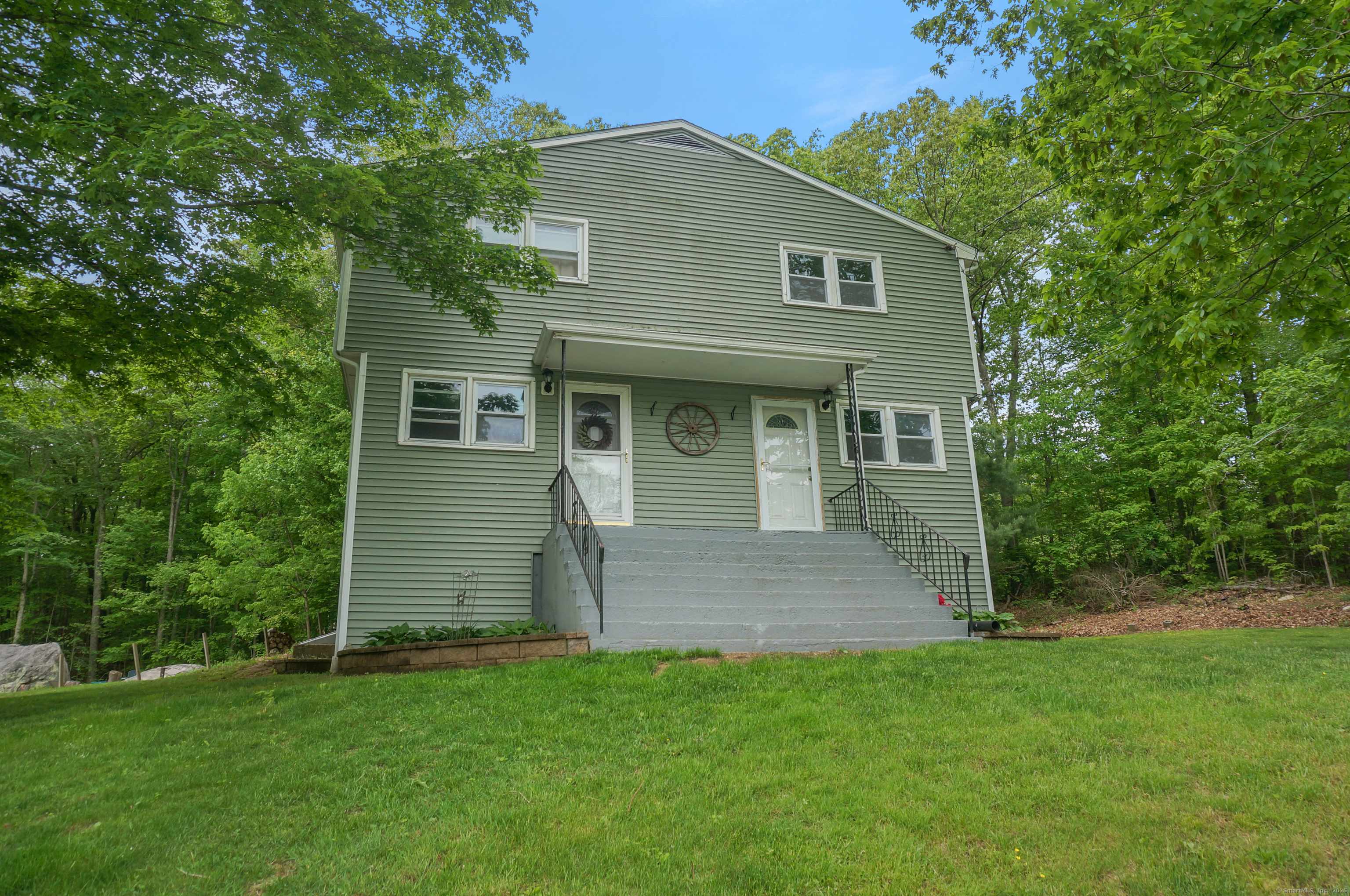 Montville, CT 06382,3 Fielding Drive
