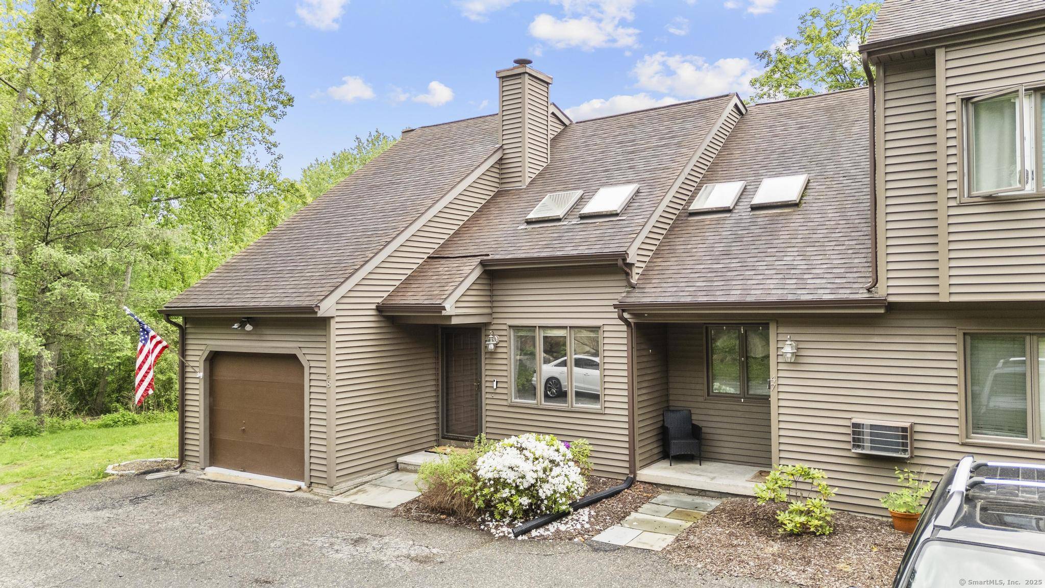 New Milford, CT 06776,48 Twin Oaks #48
