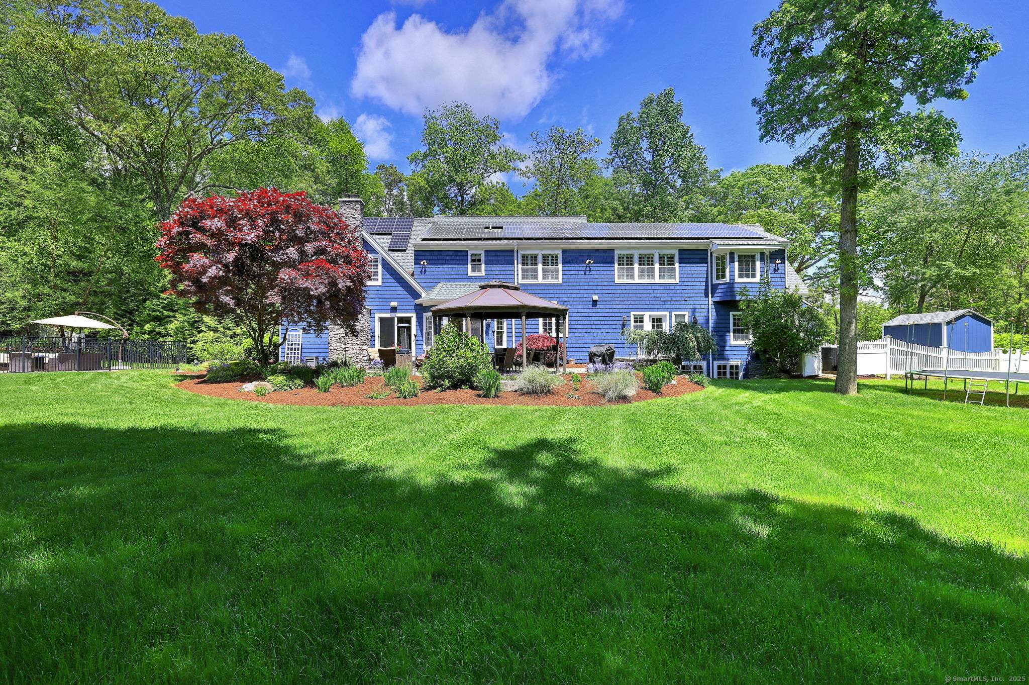 Woodbridge, CT 06525,10 Grove Hill Road