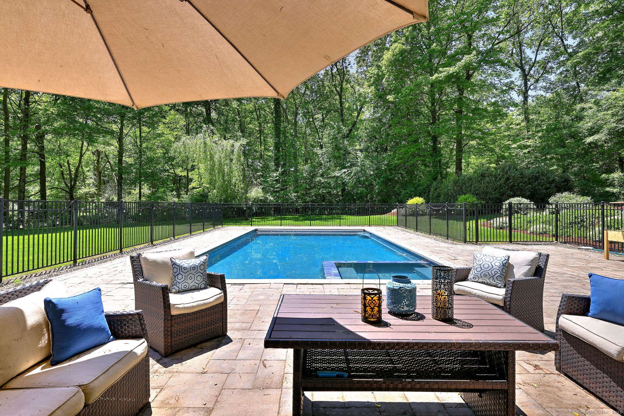 Woodbridge, CT 06525,10 Grove Hill Road