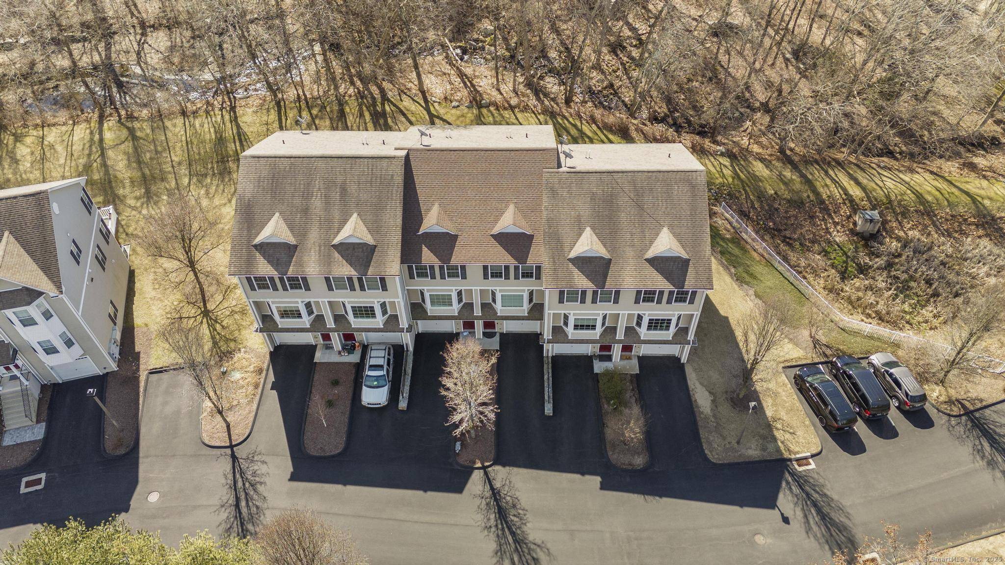 Seymour, CT 06483,1 Summer Brook Way #1