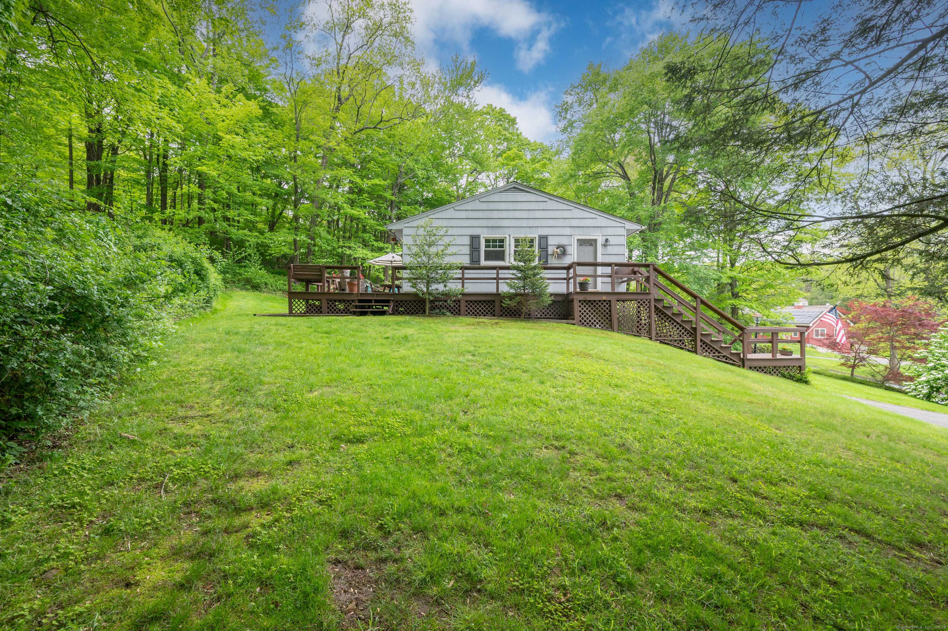 Newtown, CT 06470,5 Old Bethel Road