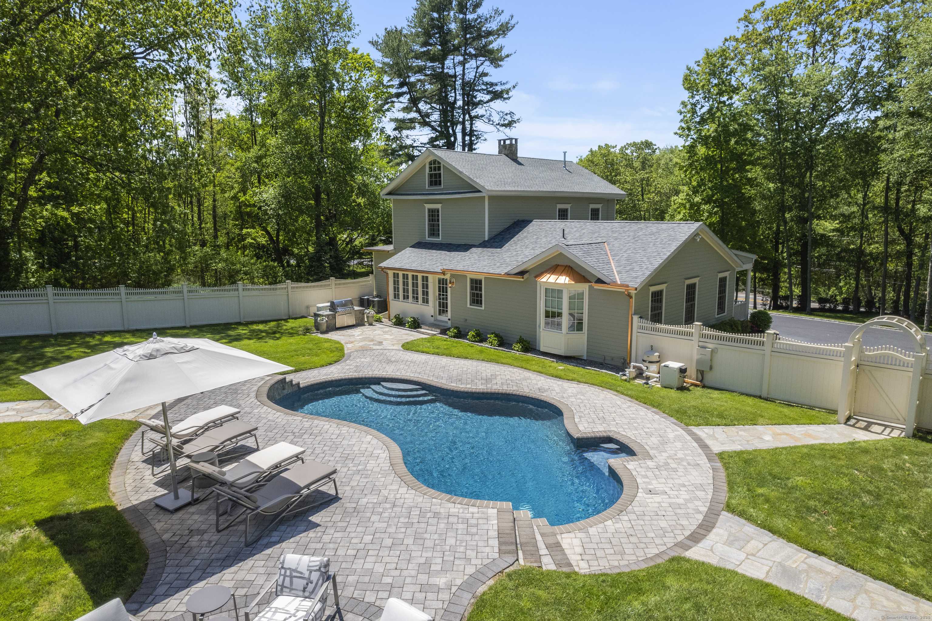 Madison, CT 06443,1308 Durham Road