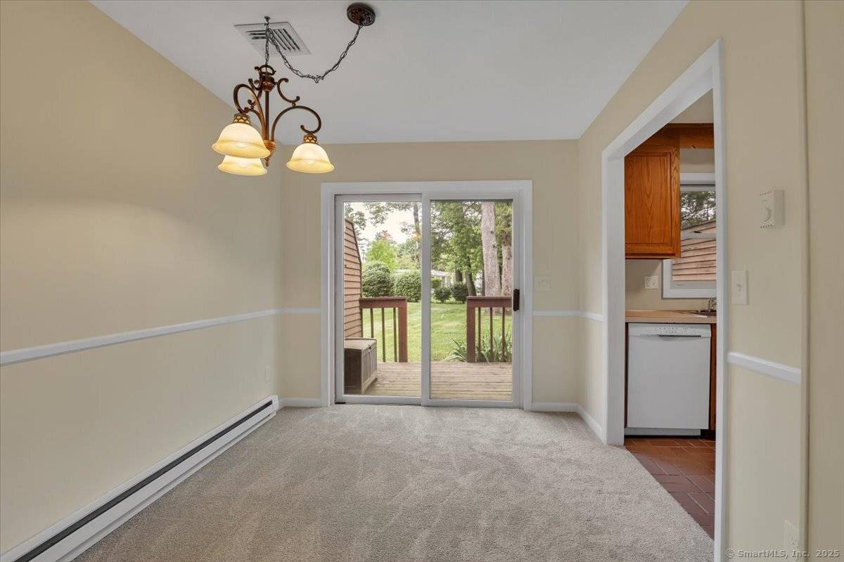 Plainville, CT 06062,10 Cianci Avenue #APT 7