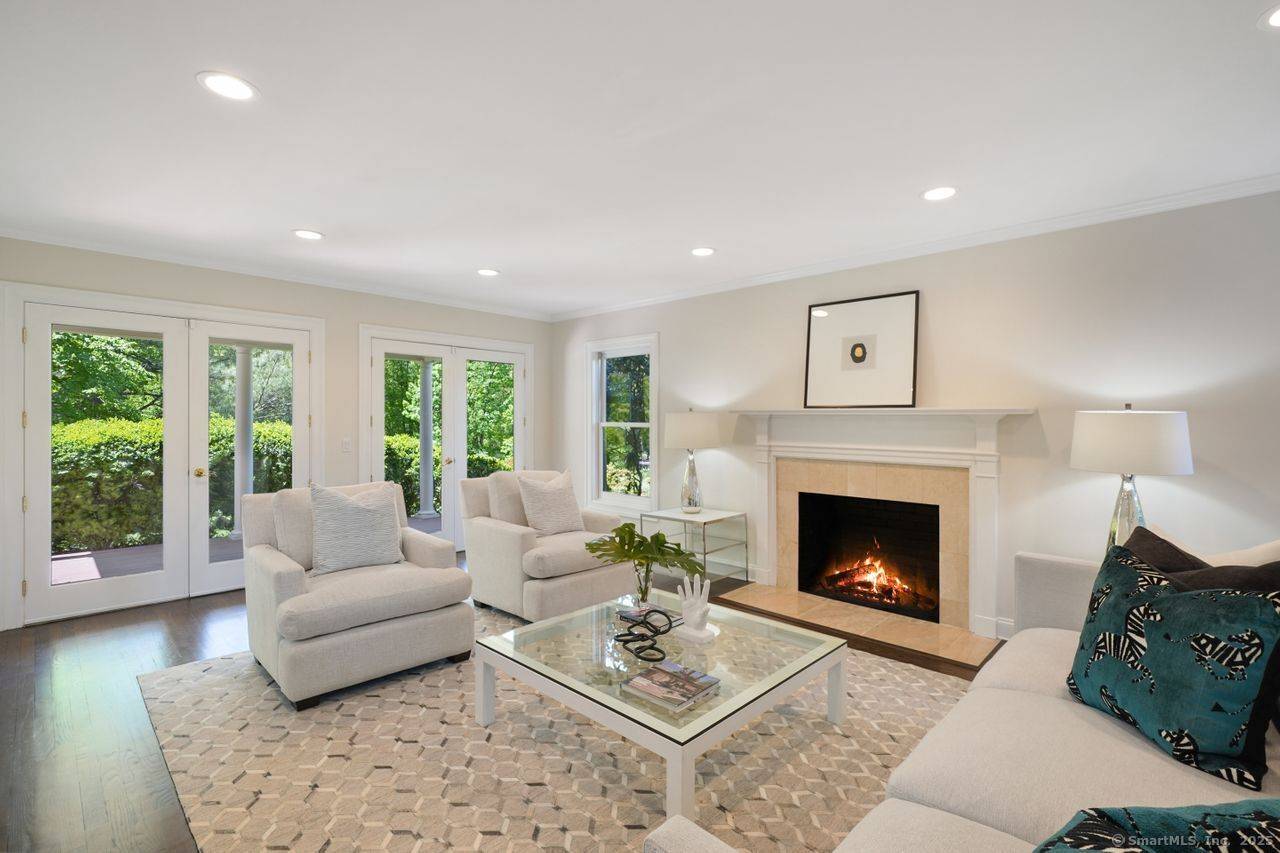 Westport, CT 06880,7 Sherwood Farms Lane