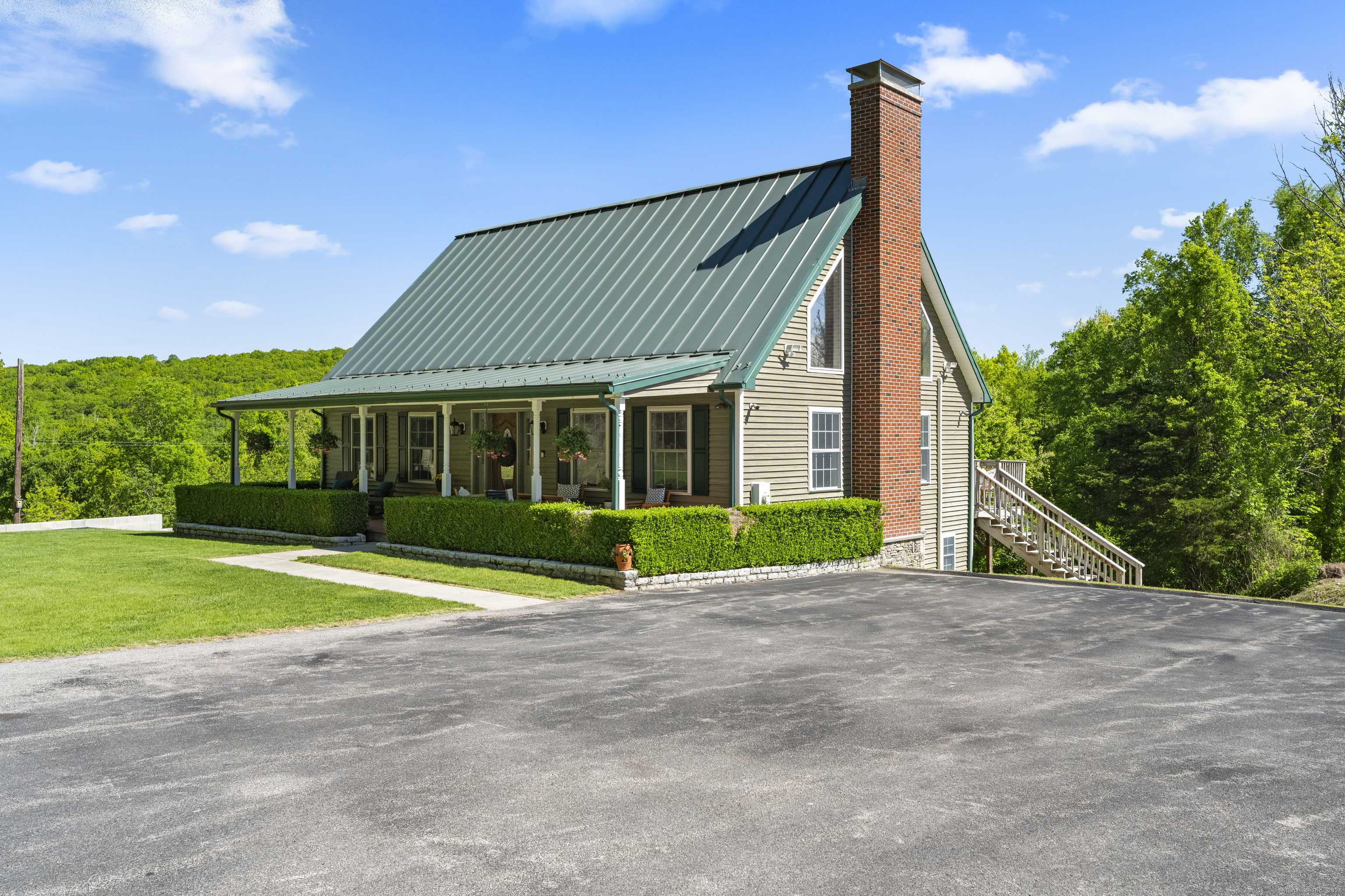 Montville, CT 06370,80 Walker Road