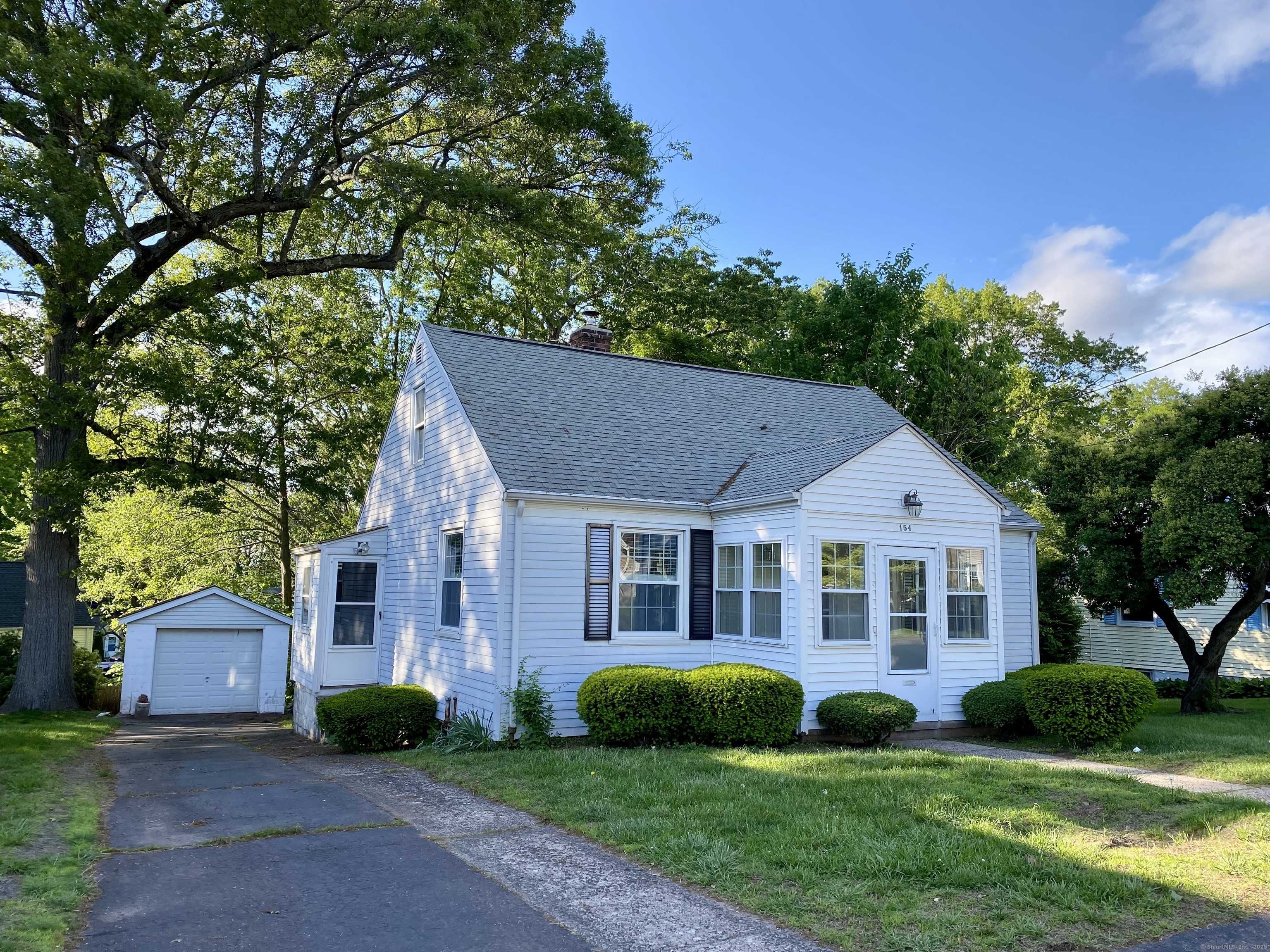 Meriden, CT 06475,154 Wall Street