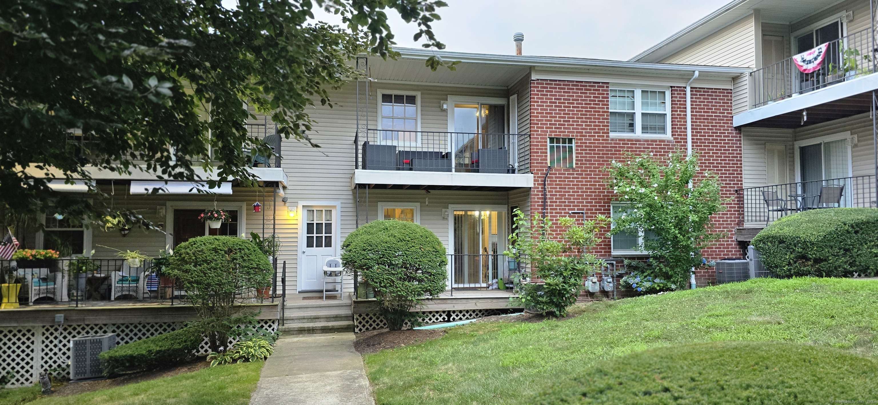 Bridgeport, CT 06606,50 Greenhouse Road #41C