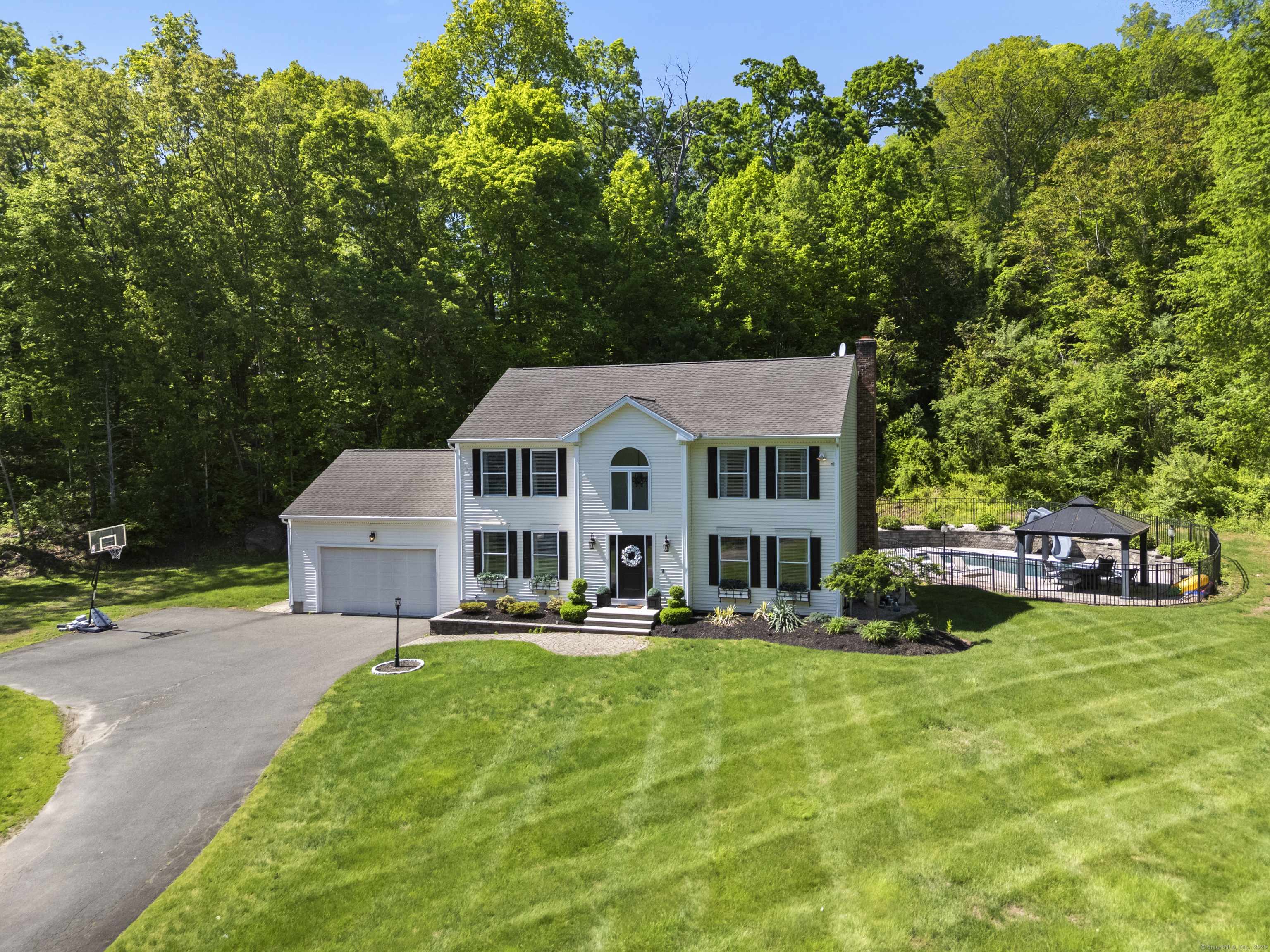 North Branford, CT 06472,8 Autumn Court