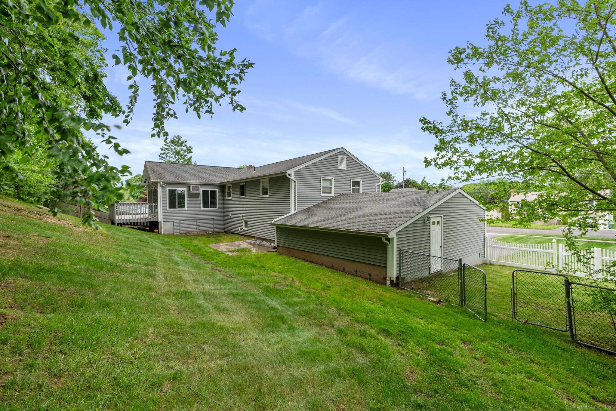 Glastonbury, CT 06033,43 Worthington Road
