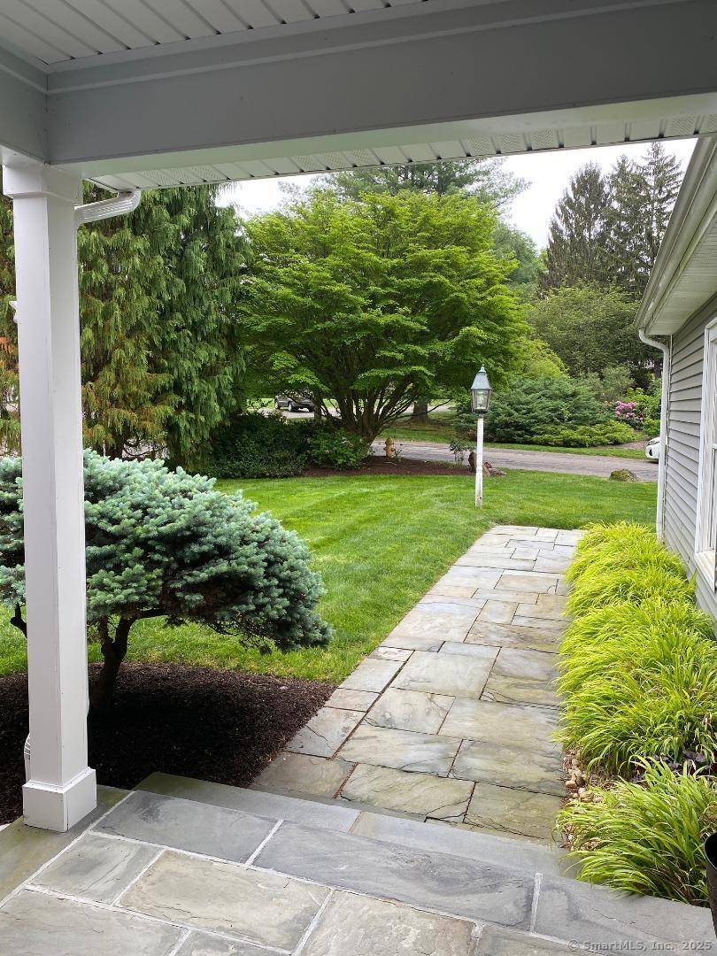 Cheshire, CT 06410,2 Tunxis Place