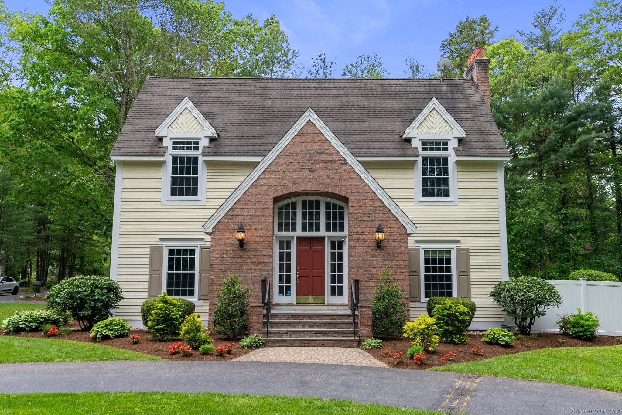 Farmington, CT 06032,27 Chiltern Street