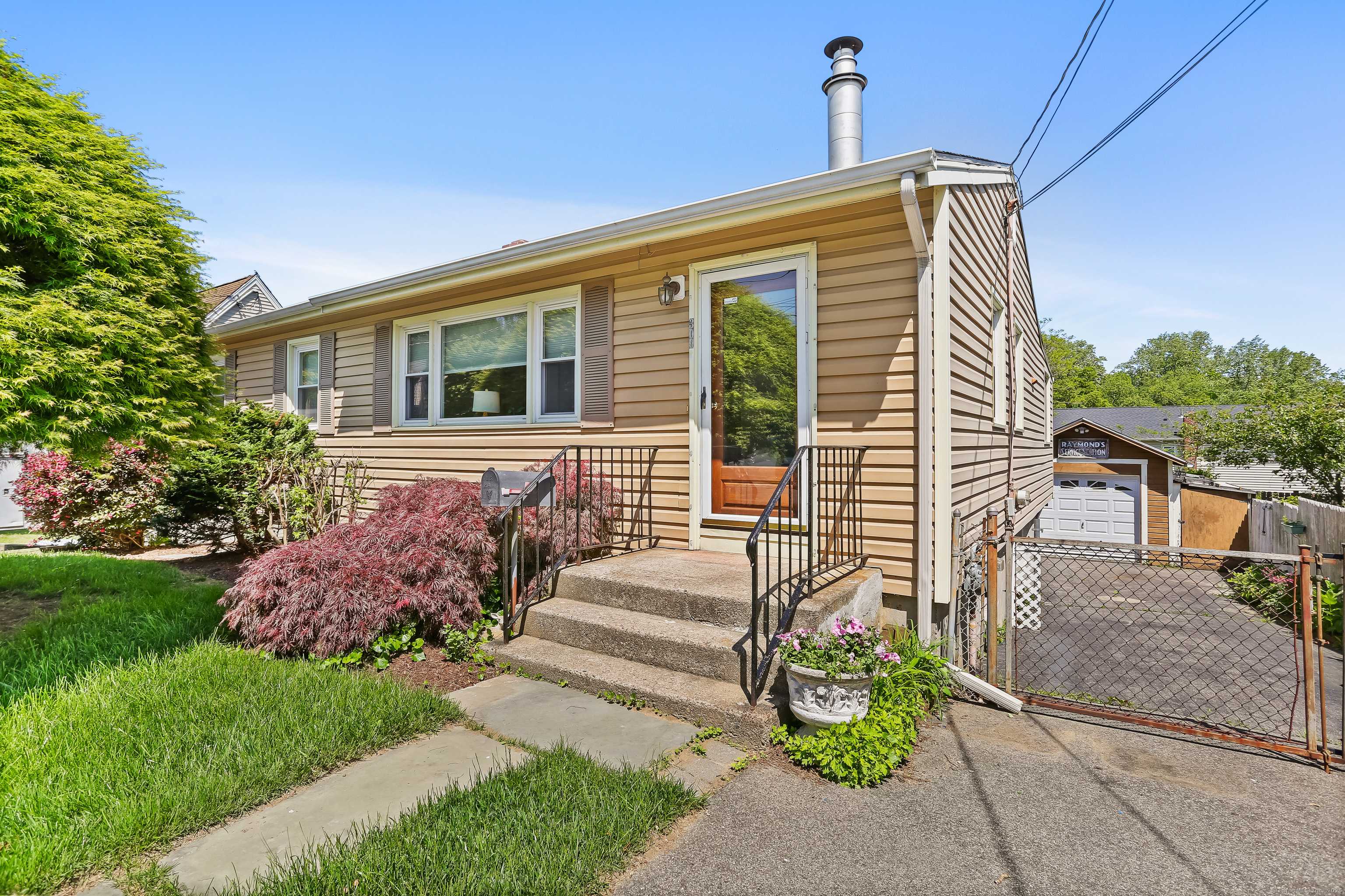 Fairfield, CT 06825,309 Marlborough Terrace