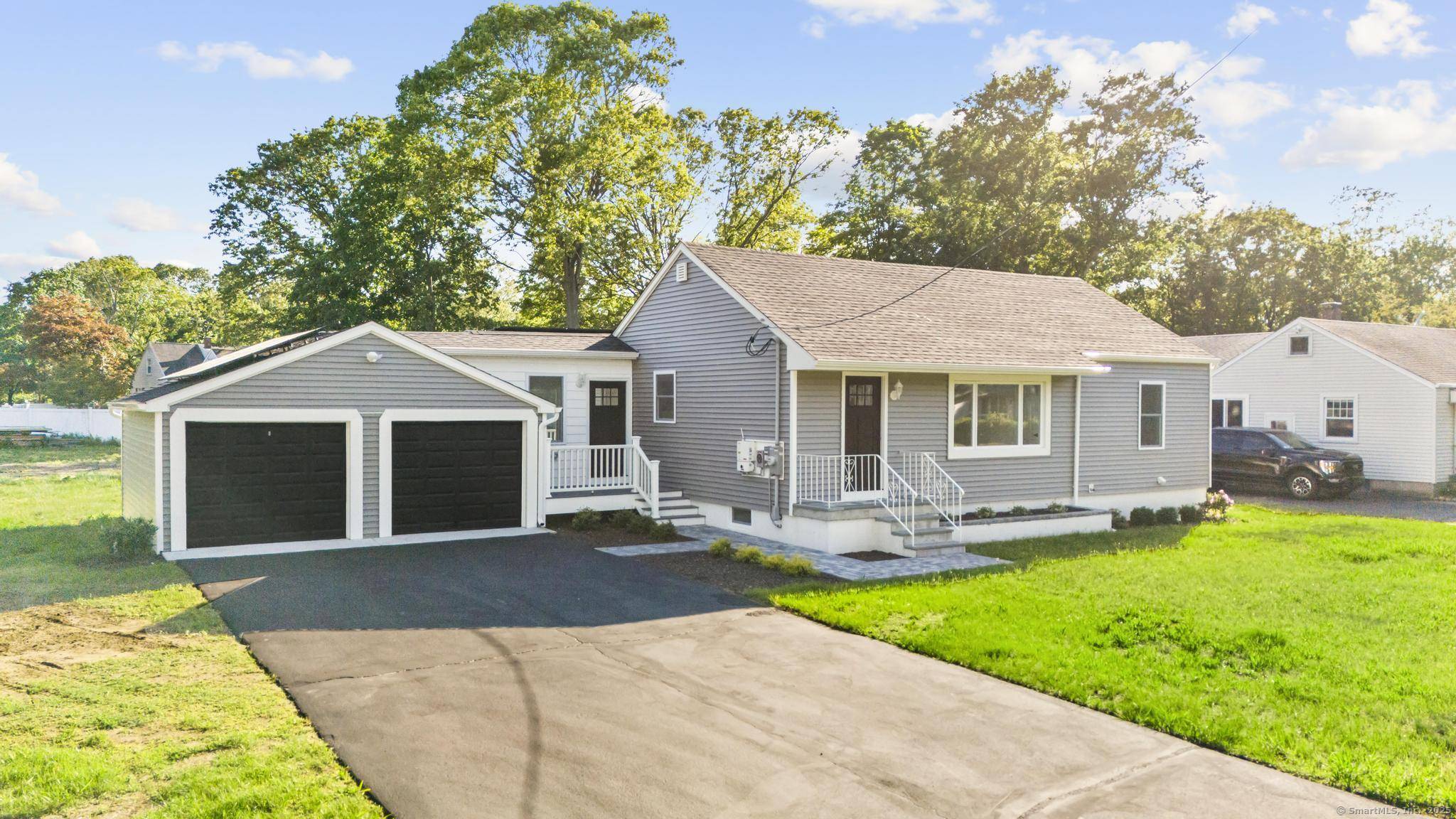 North Haven, CT 06473,48 Blakeslee Avenue