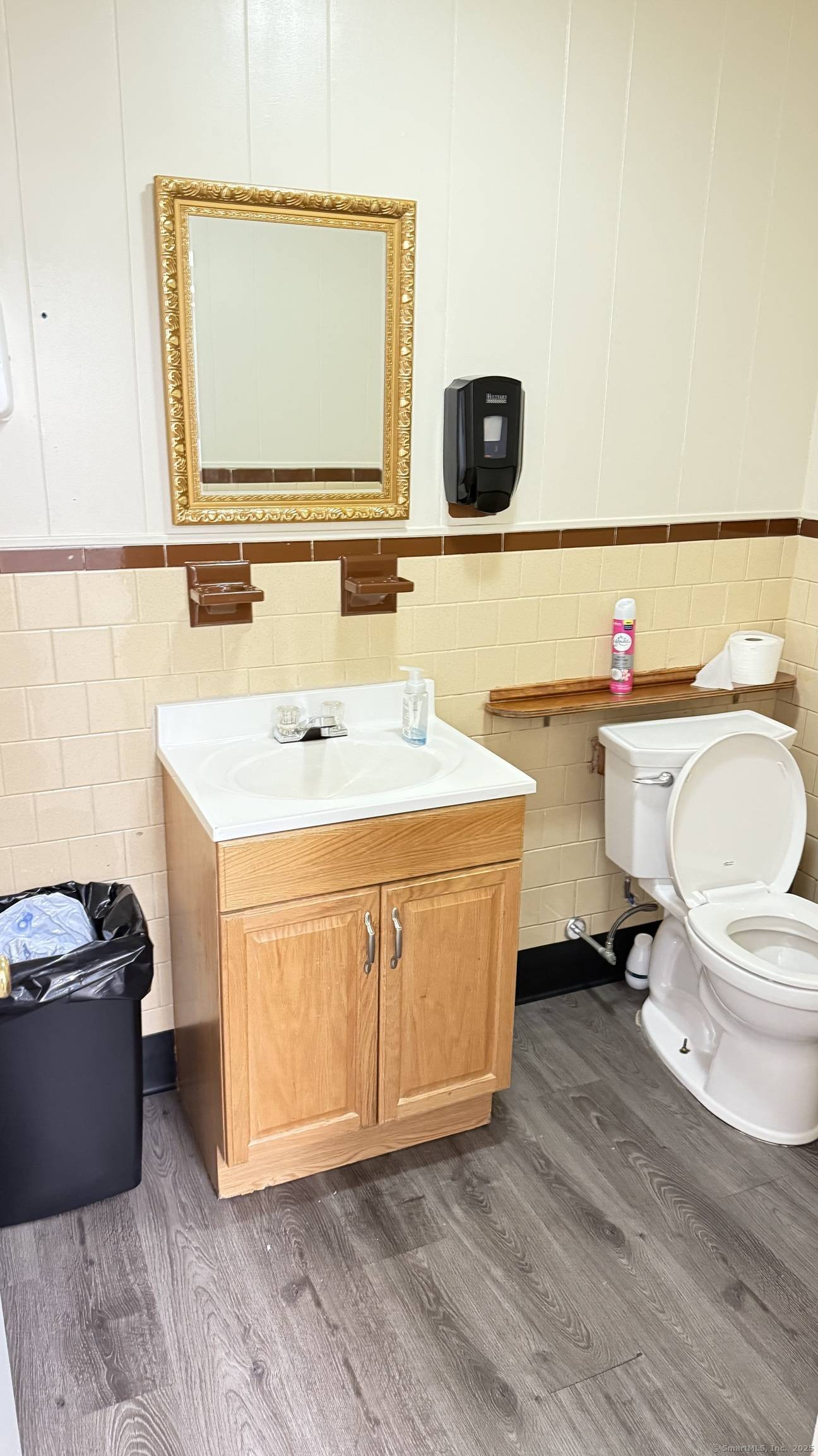 Hamden, CT 06514,60 Connolly Parkway #5B