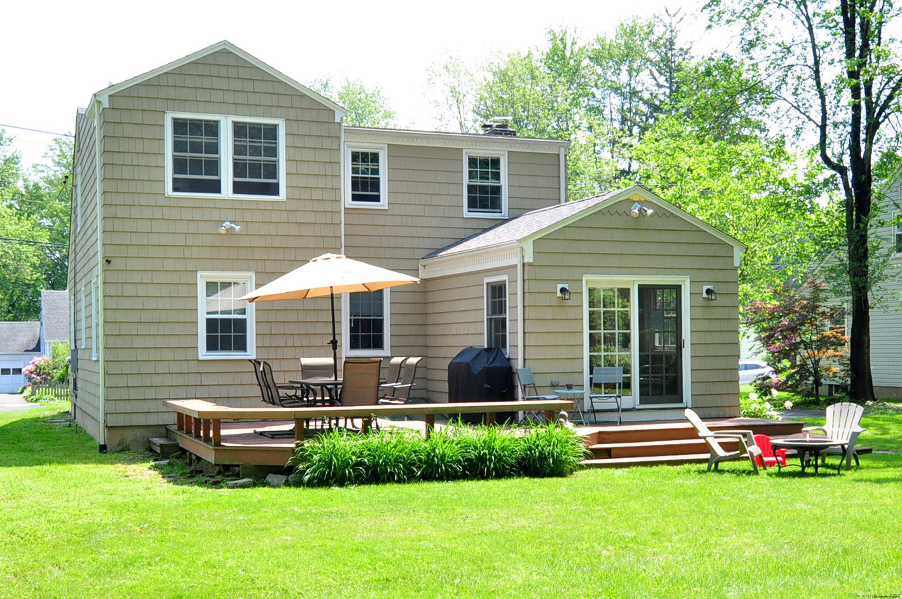 Windsor, CT 06095,6 Lennox Avenue