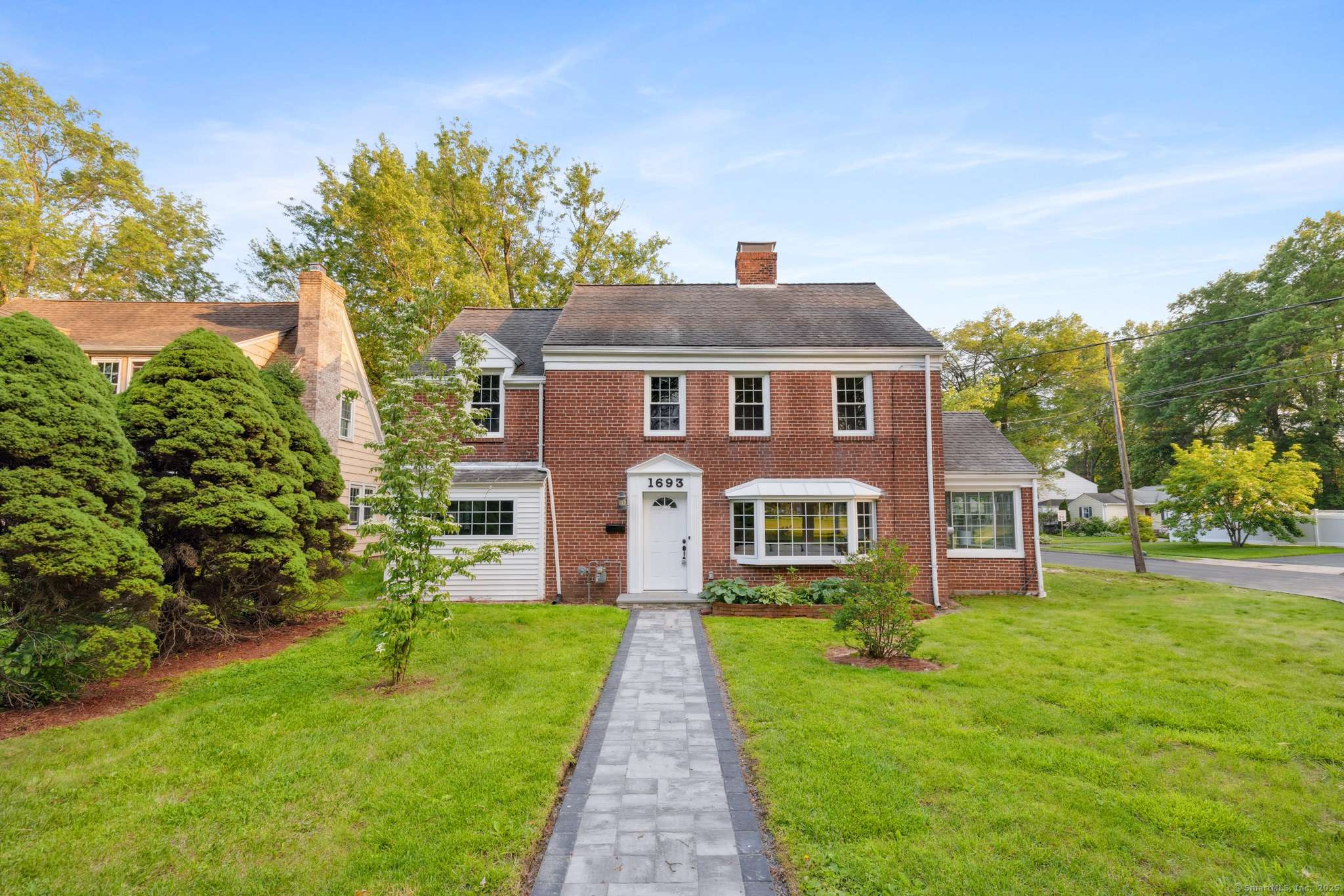 West Hartford, CT 06117,1693 Asylum Avenue