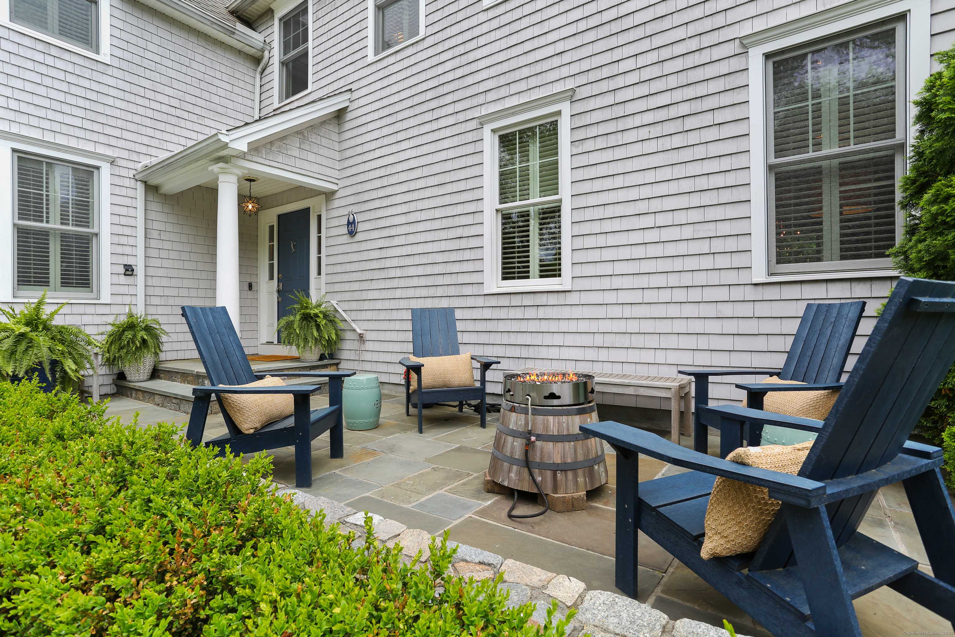 Fairfield, CT 06824,44 Larkspur Road