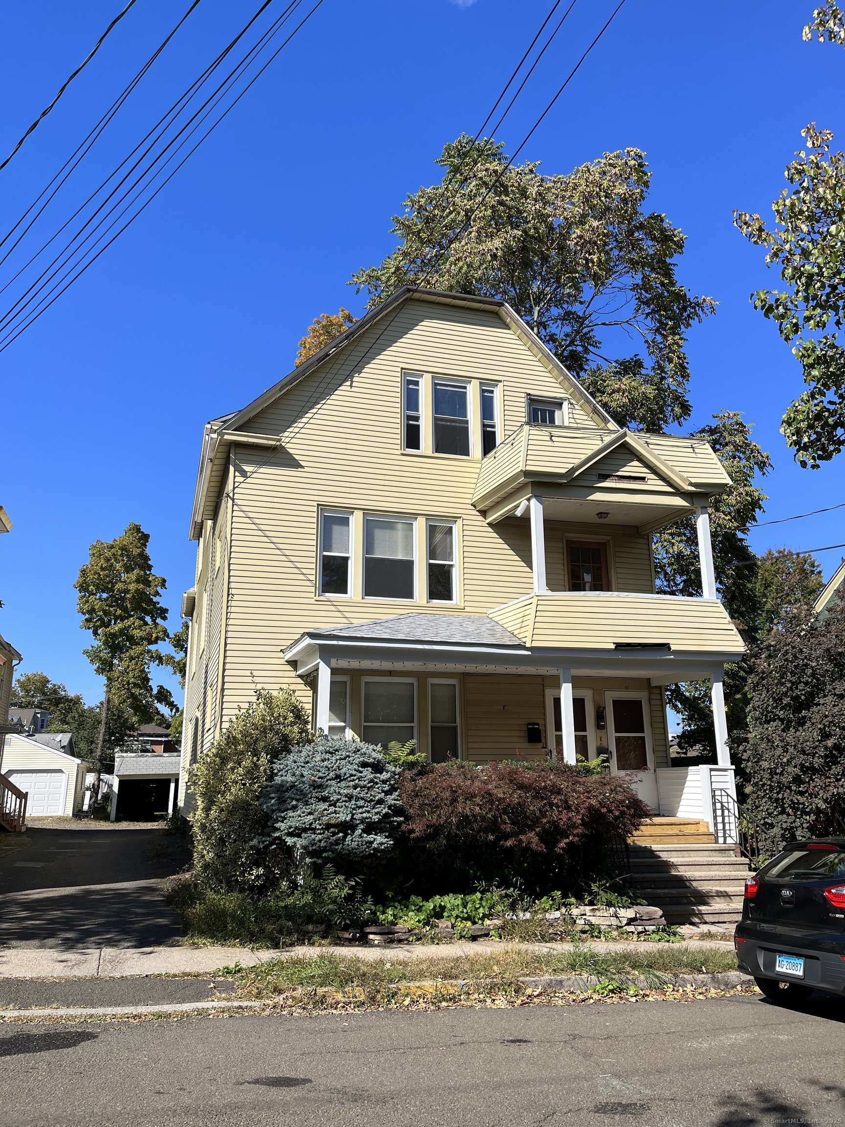 Middletown, CT 06457,162 College Street #2