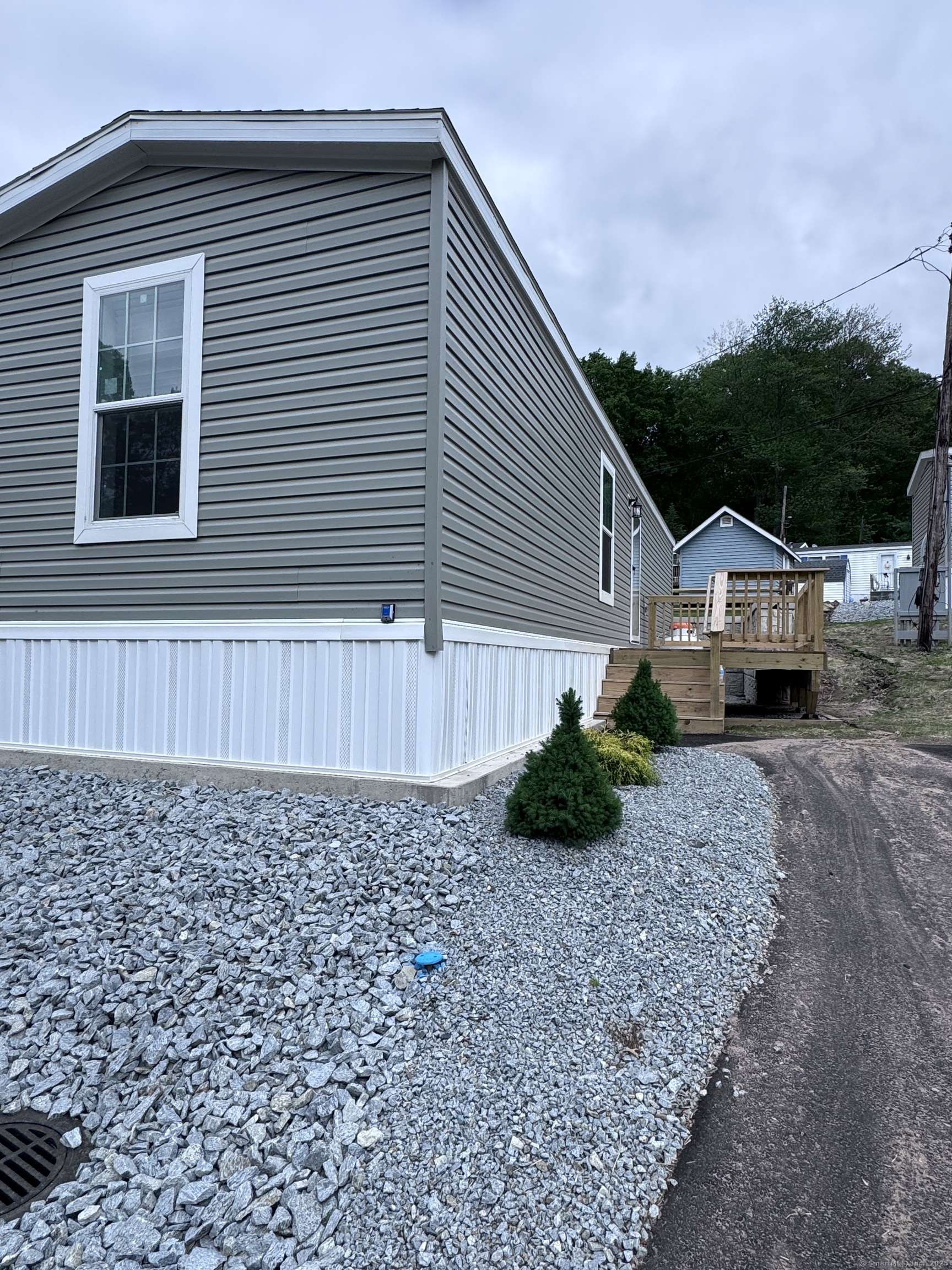 Vernon, CT 06066,4 North Terrace