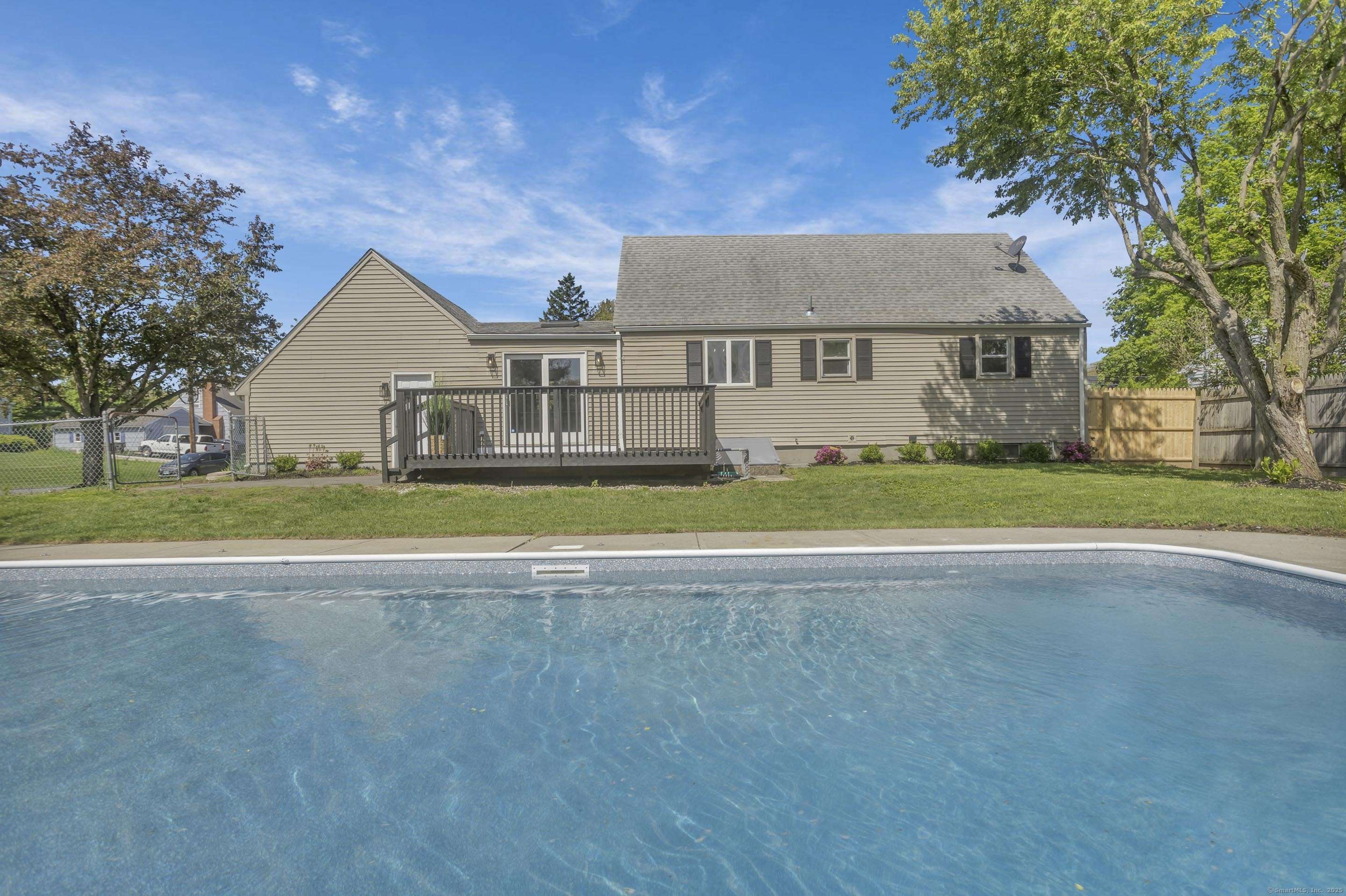 Enfield, CT 06082,37 Litchfield Drive