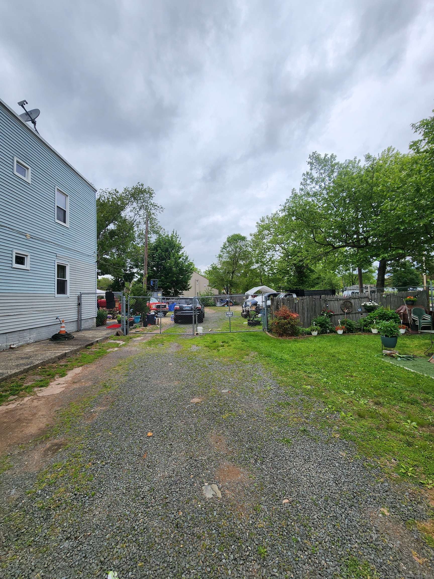New Haven, CT 06519,527 Washington Avenue