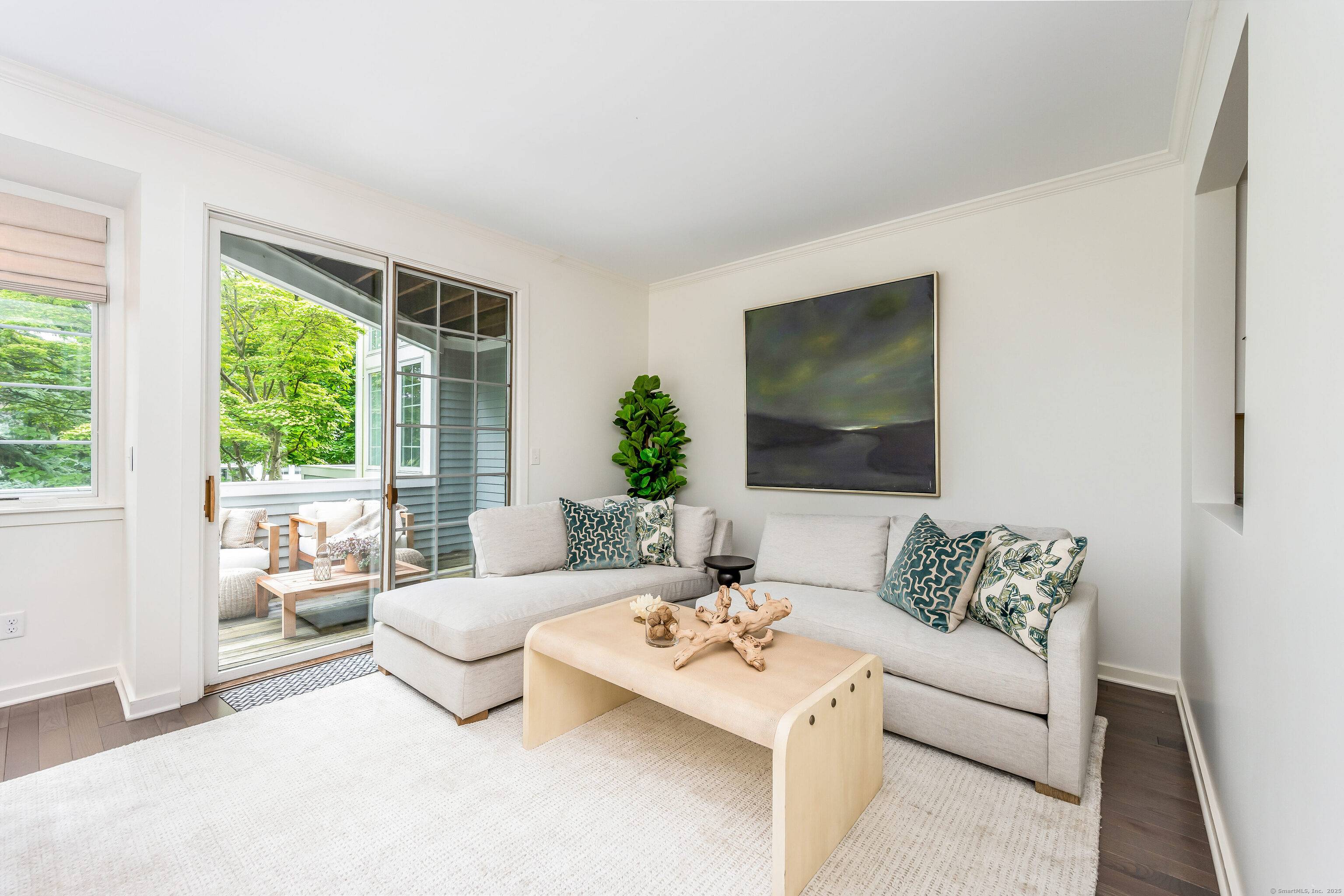 Darien, CT 06820,22 Hale Lane #22