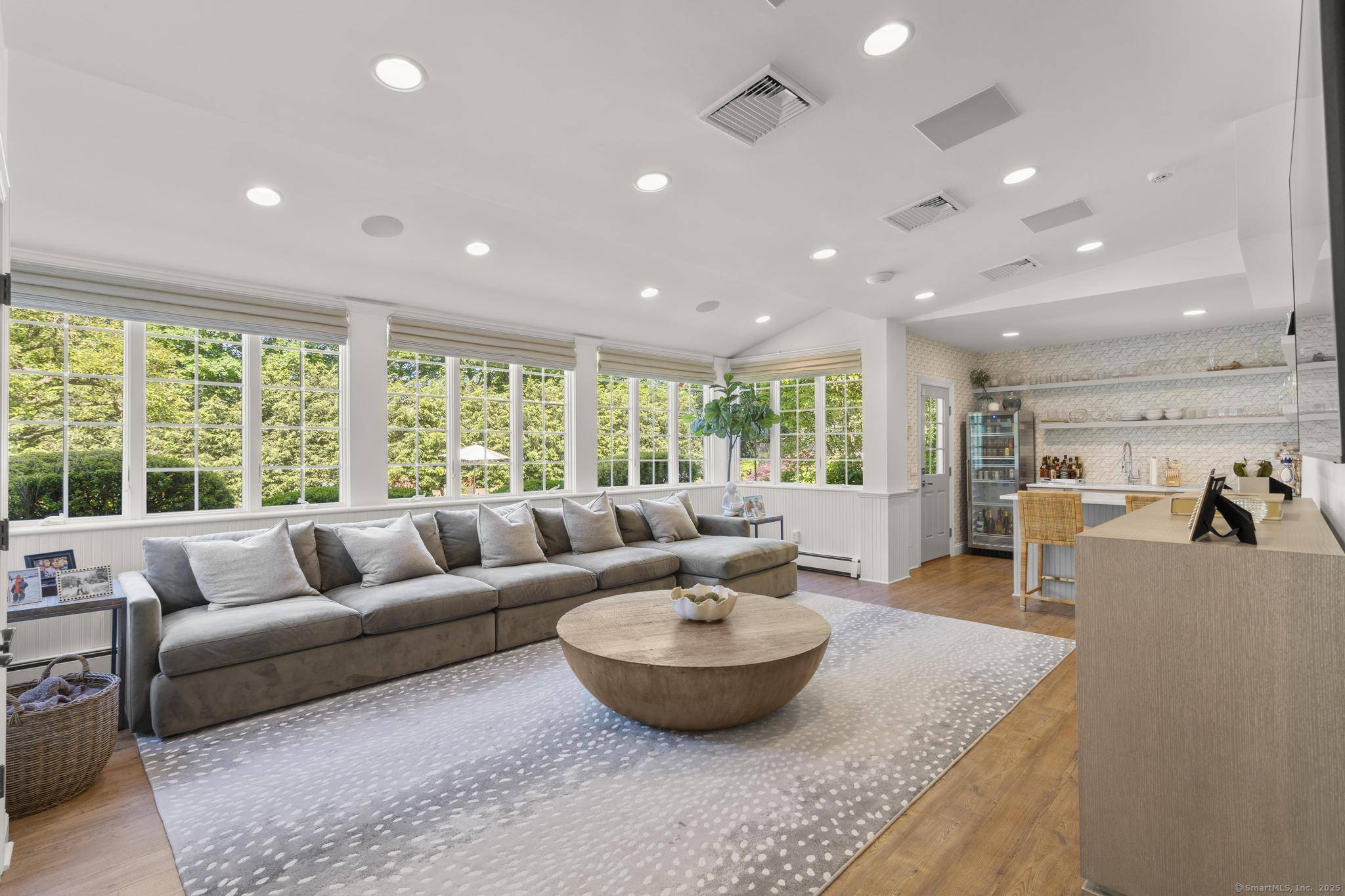 Stamford, CT 06905,72 Little Hill Drive