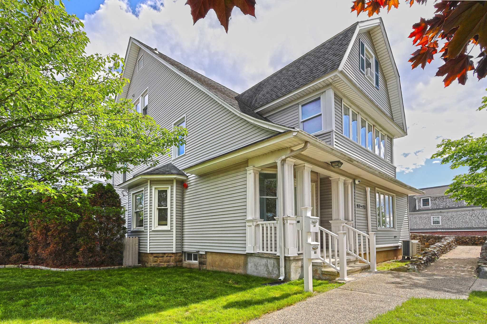 Milford, CT 06460,71 Bridgeport Avenue