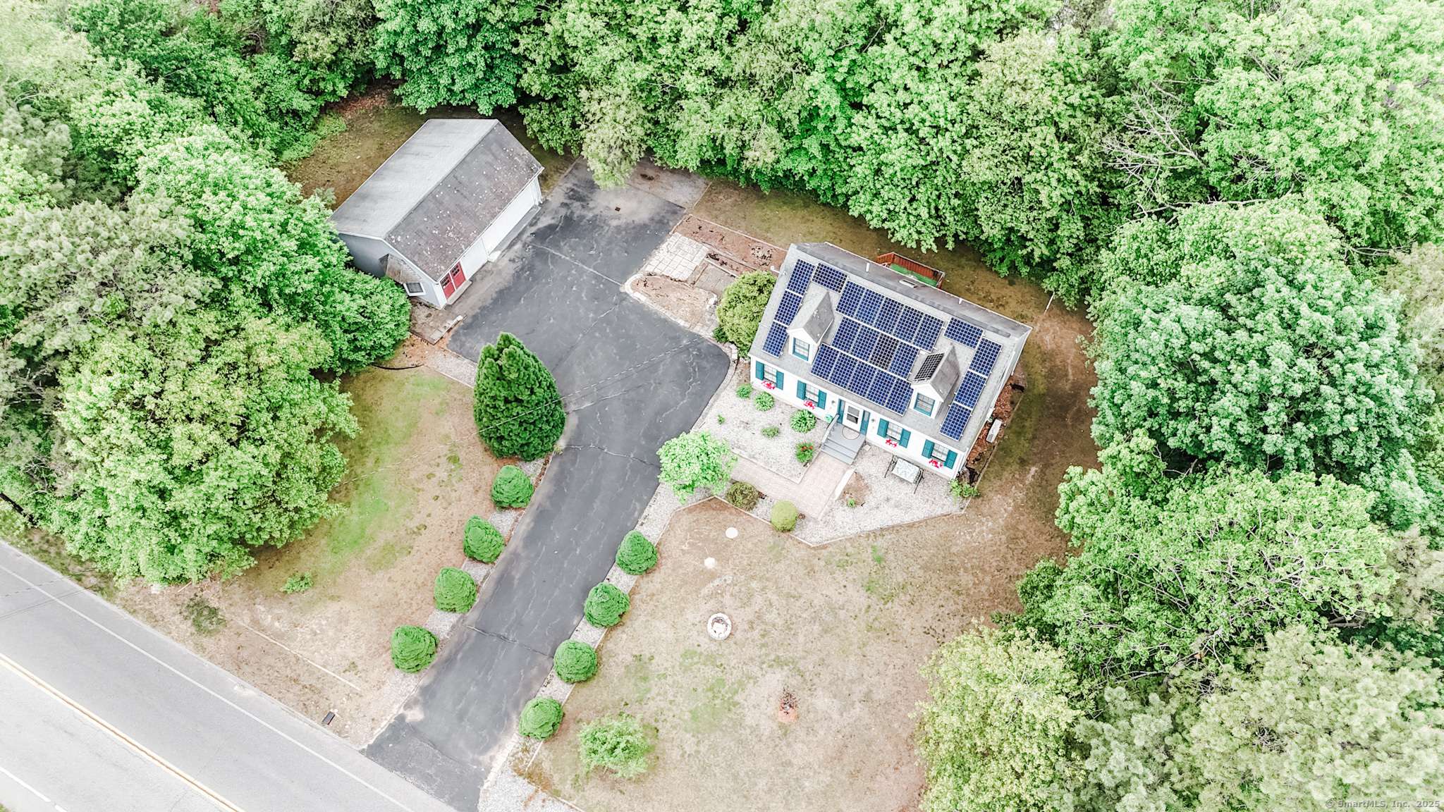 Killingly, CT 06239,523 Wauregan Road