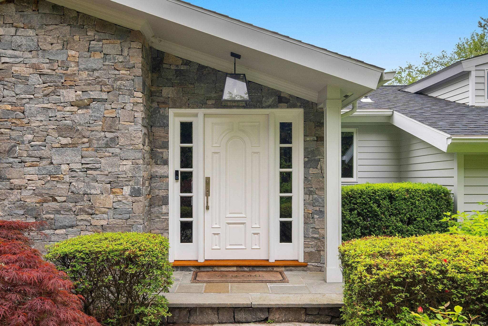 New Canaan, CT 06840,50 Parish Road North