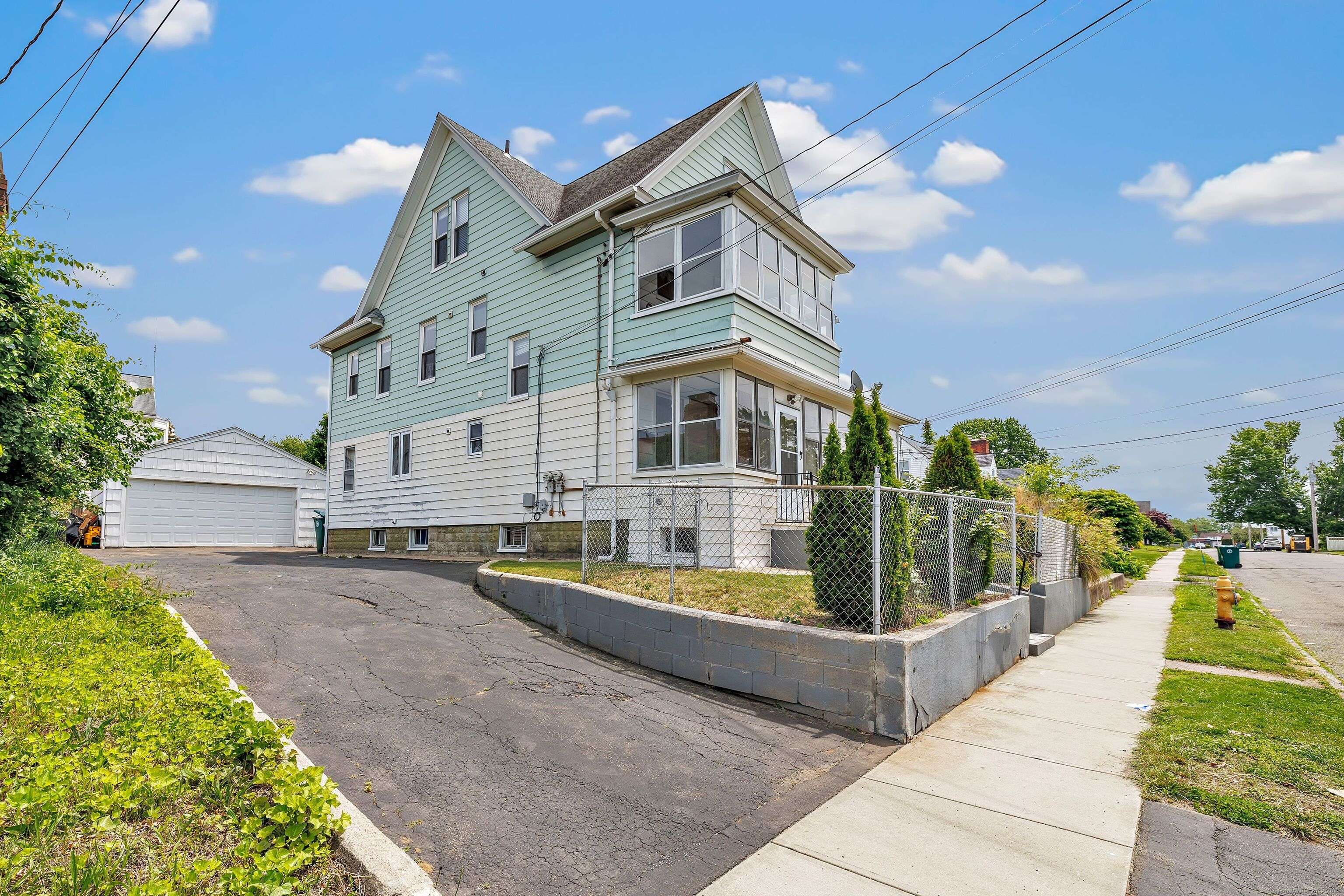 Stratford, CT 06614,174 Franklin Avenue