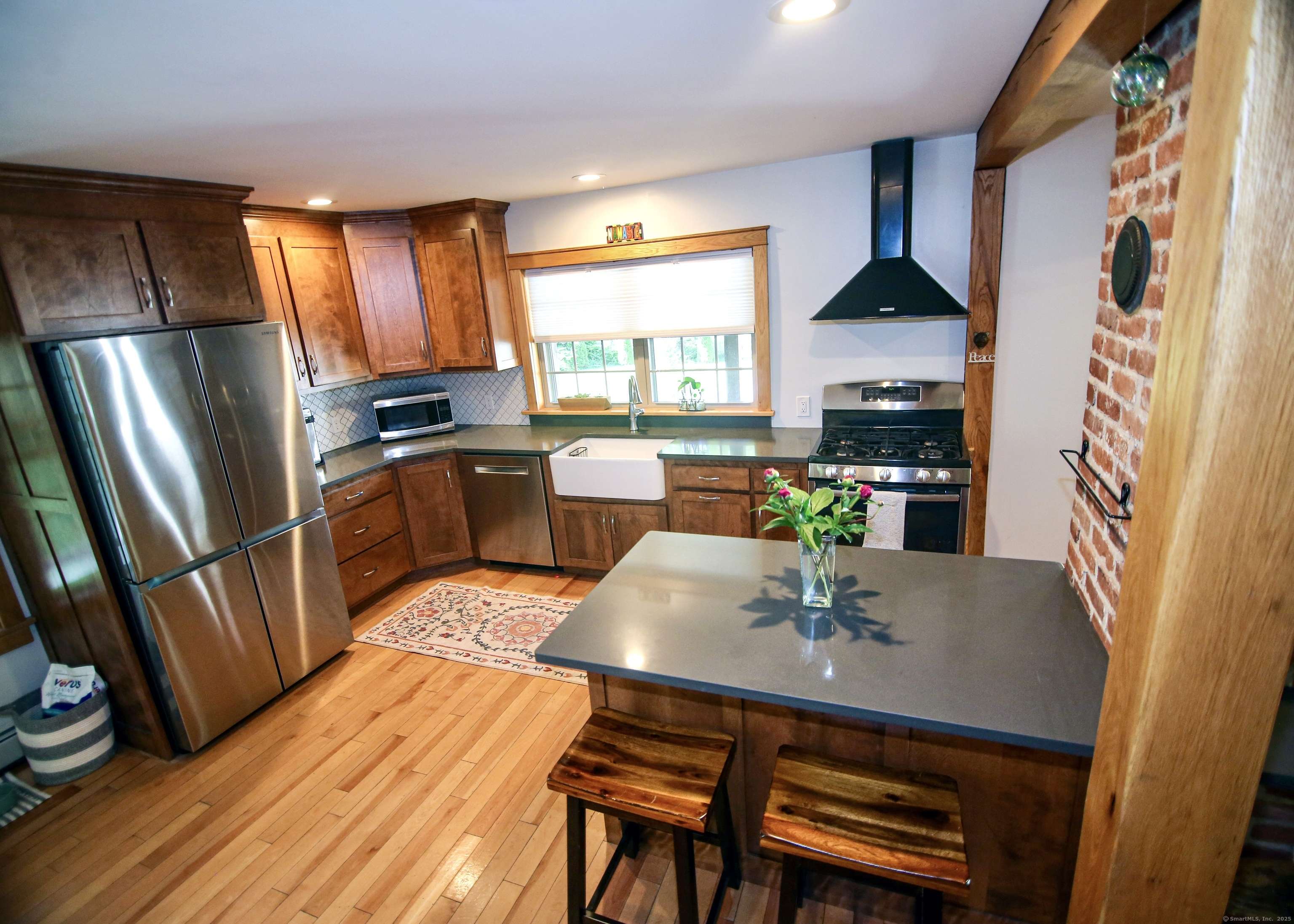 Stonington, CT 06378,297 North Stonington Road
