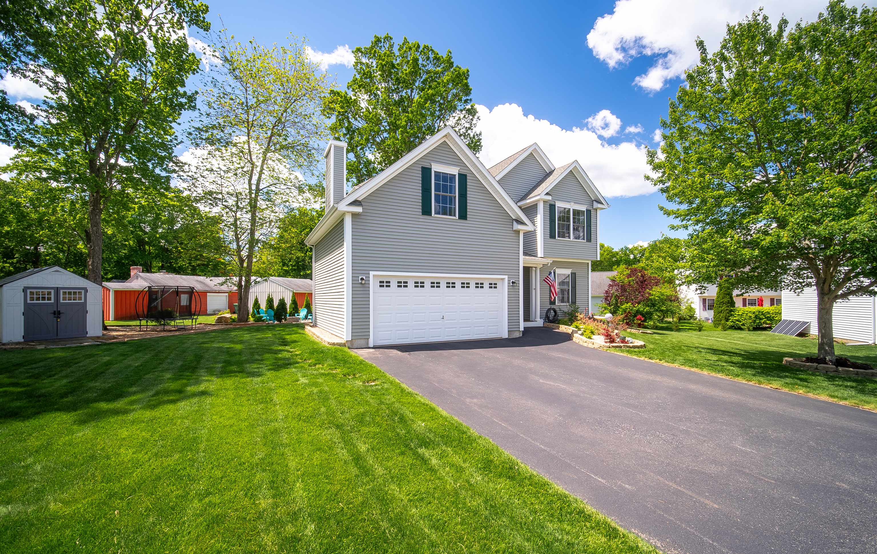 East Hampton, CT 06424,8 Joseph Court
