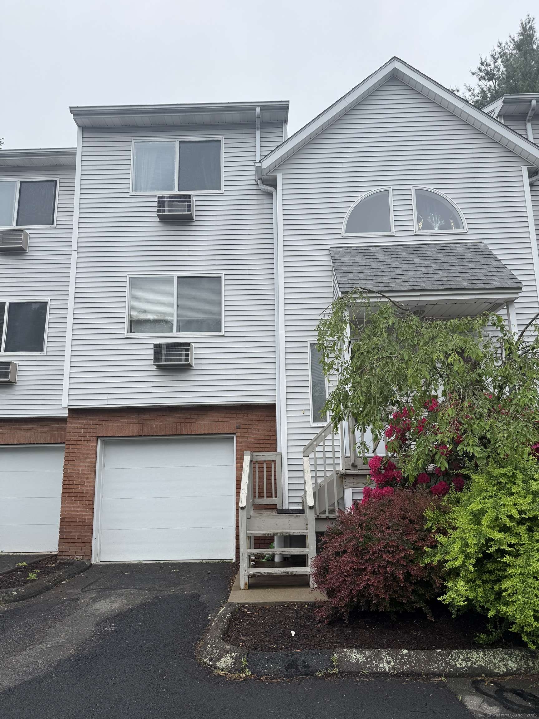 Waterbury, CT 06708,925 Oronoke Road #12G