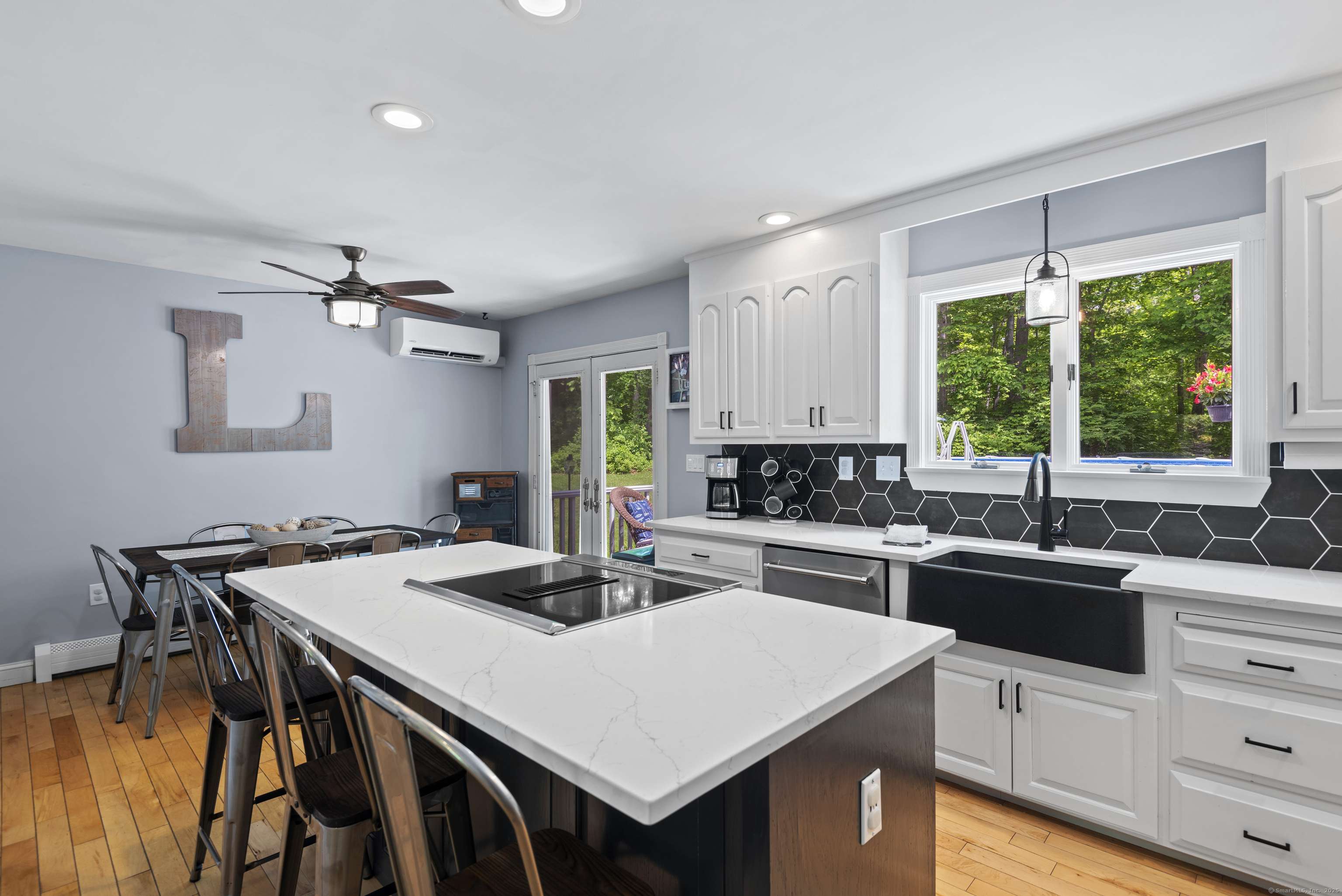 East Lyme, CT 06333,114 Dean Road