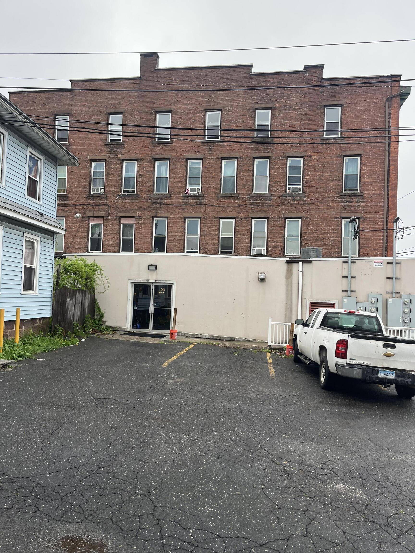 Meriden, CT 06451,242 West Main Street