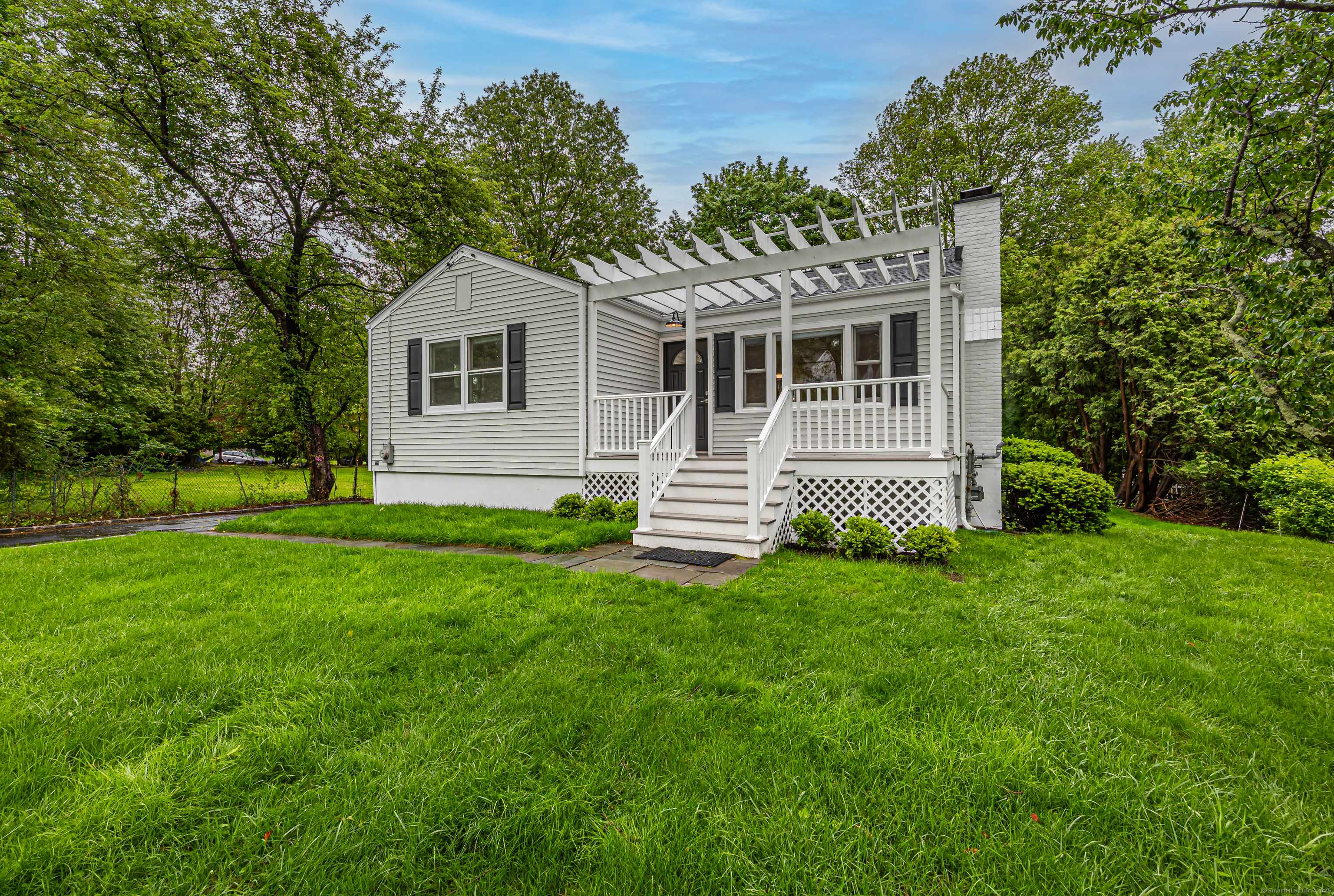 Stamford, CT 06905,19 Jamroga Lane