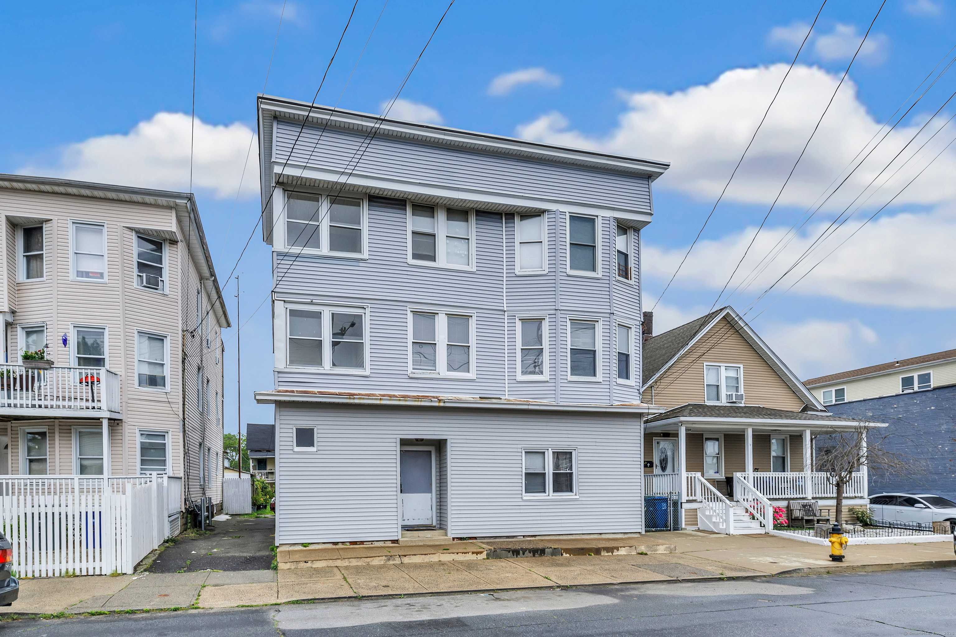 Bridgeport, CT 06605,67 Ash Street