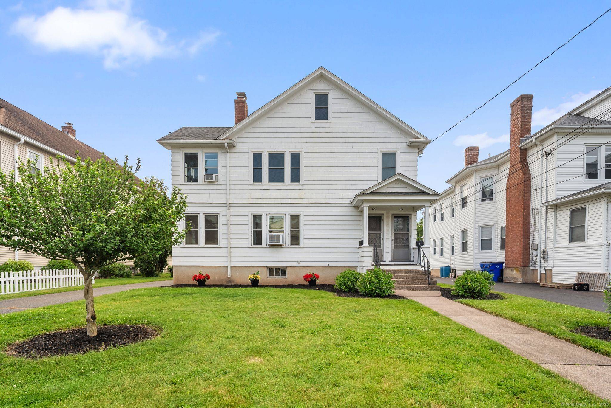 West Hartford, CT 06119,85 Dover Road