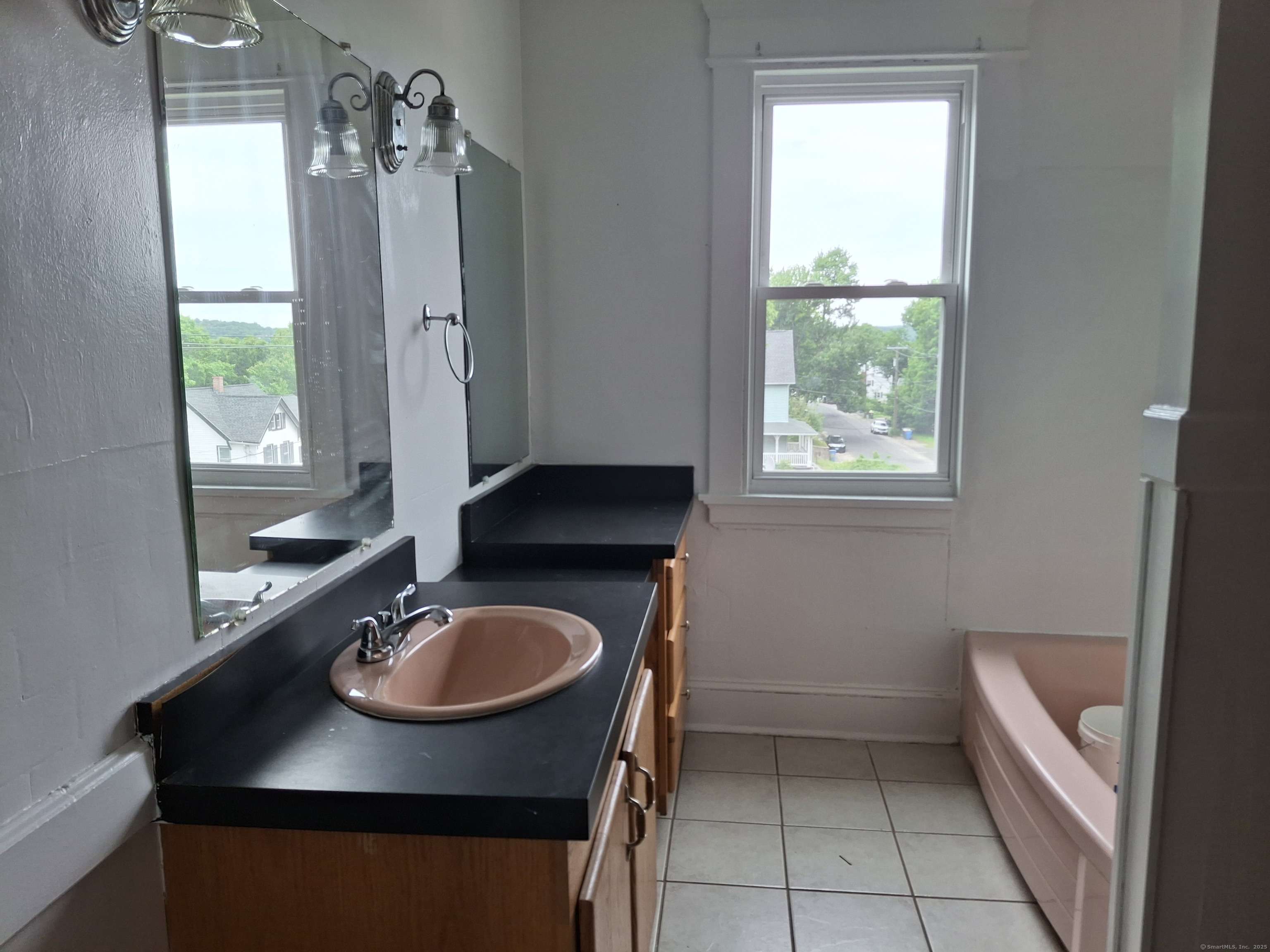 Waterbury, CT 06708,486 Wilson Street #3rd