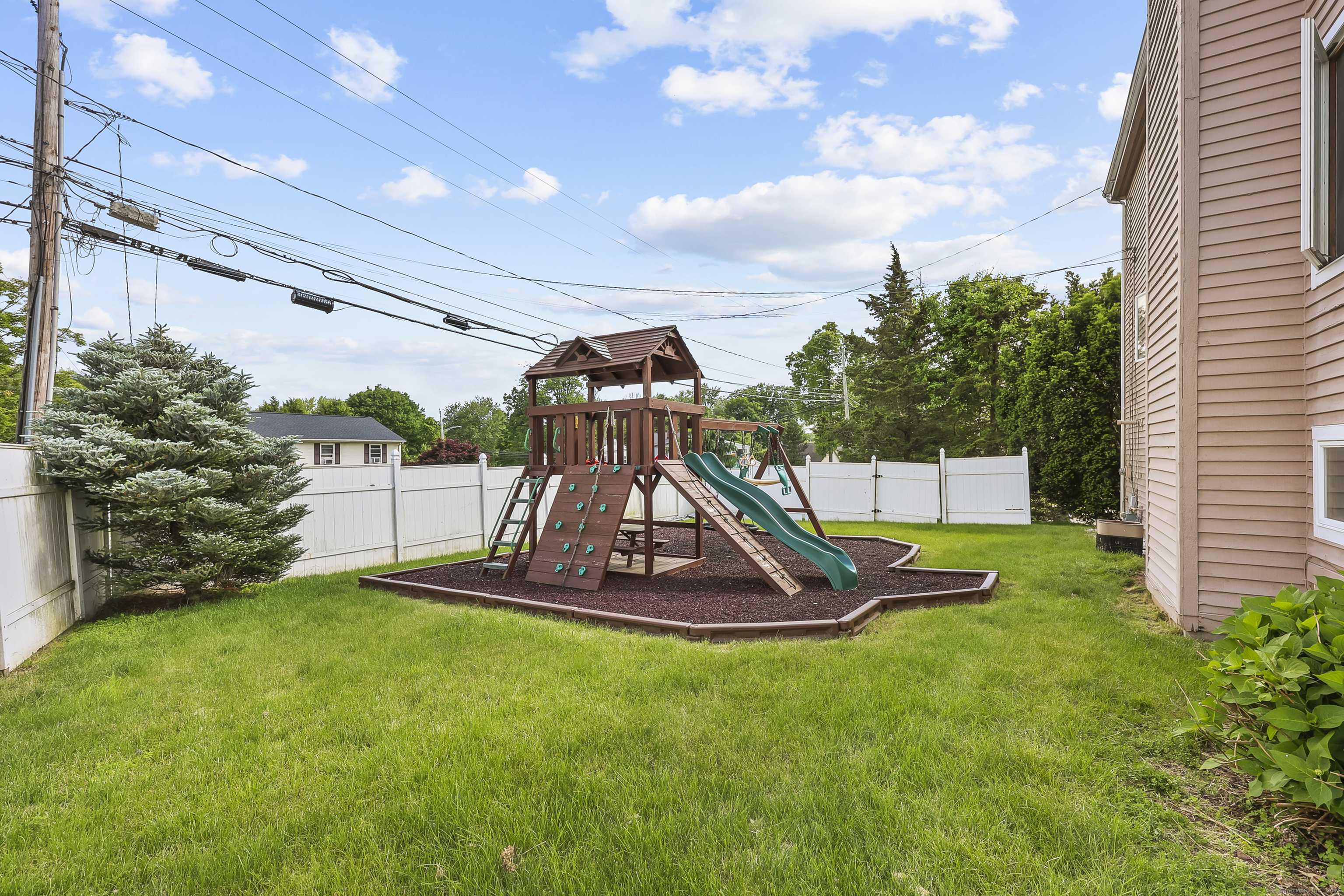 Manchester, CT 06042,3 Jeffrey Alan Drive
